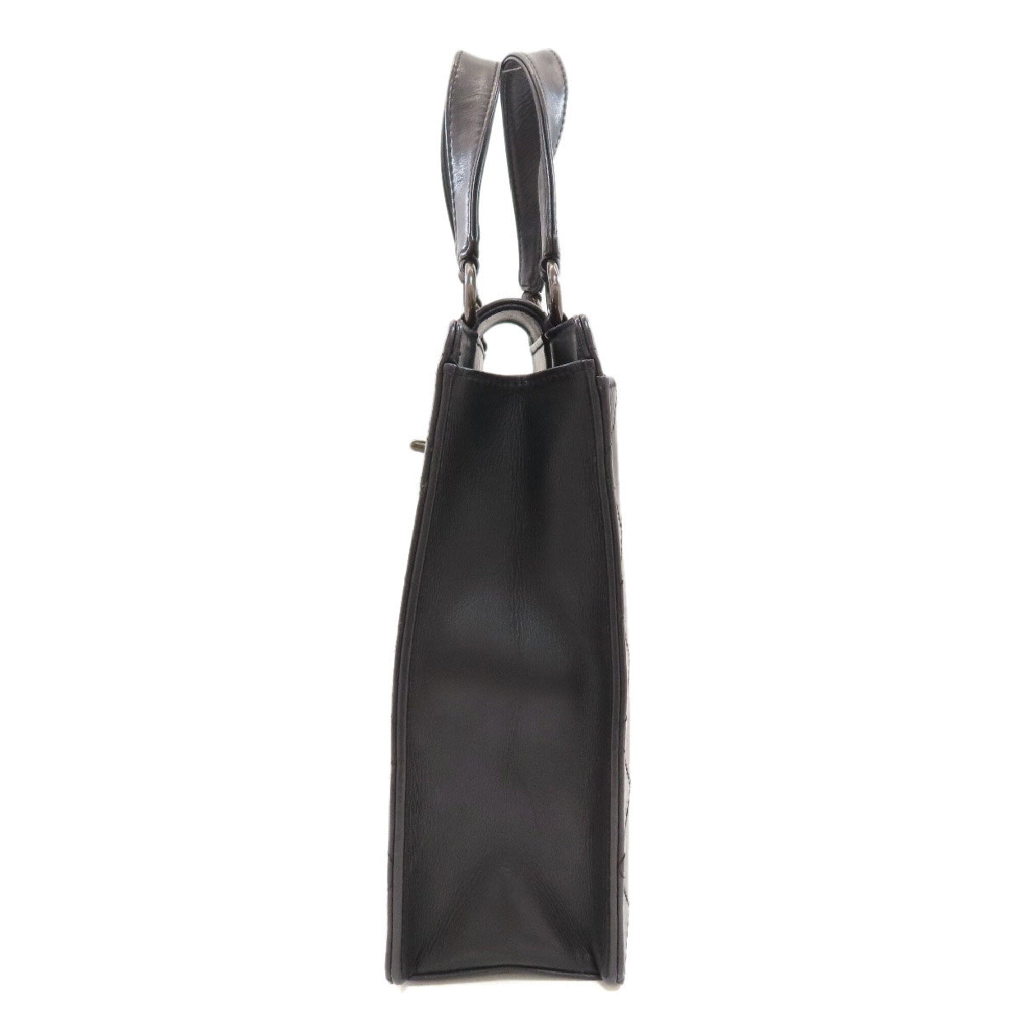 Chanel Matelasse Black Leather Handbag (Pre-Owned)