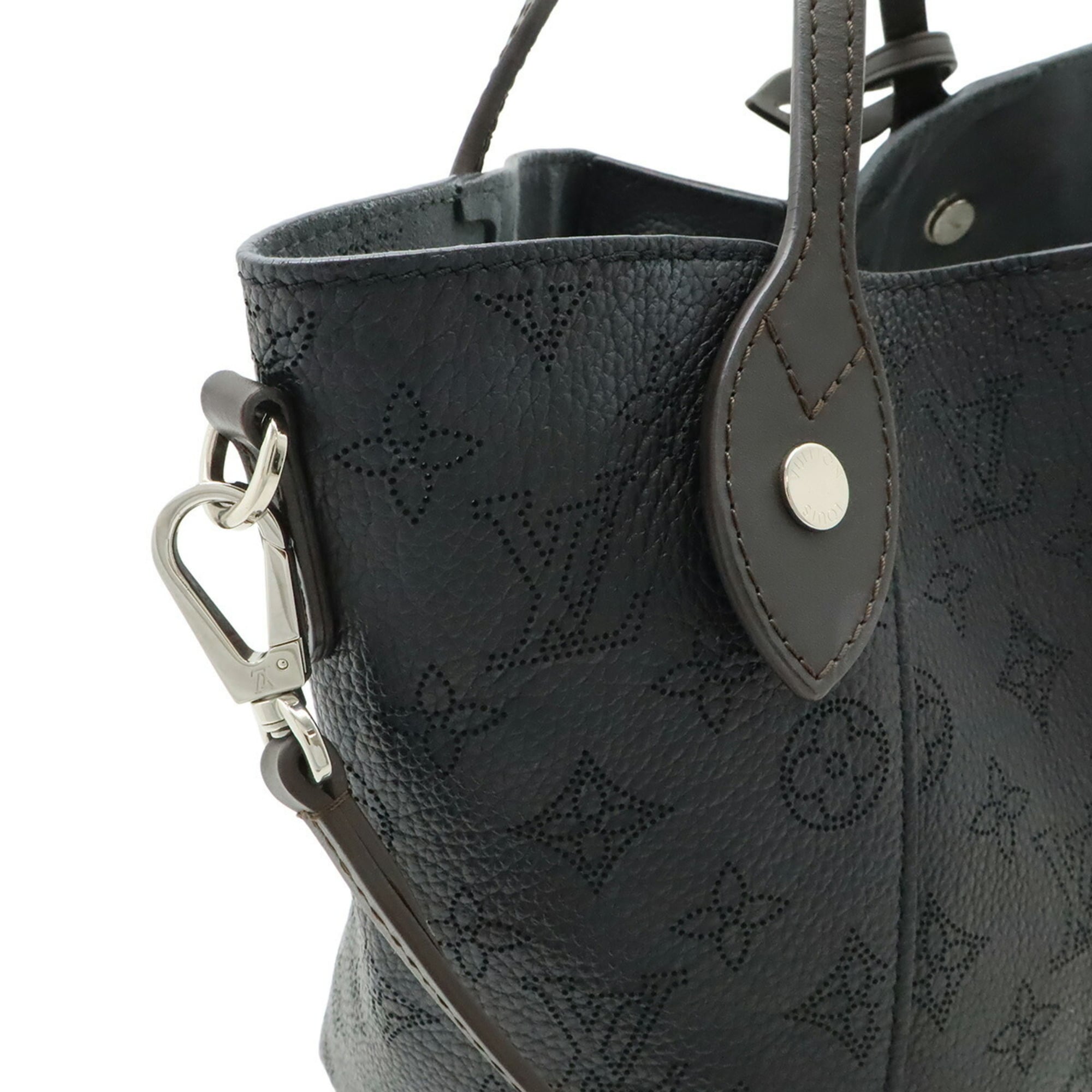 Louis Vuitton Black Noir Mahina Leather Leather Handbag Shoulder Bag (Pre-Owned)