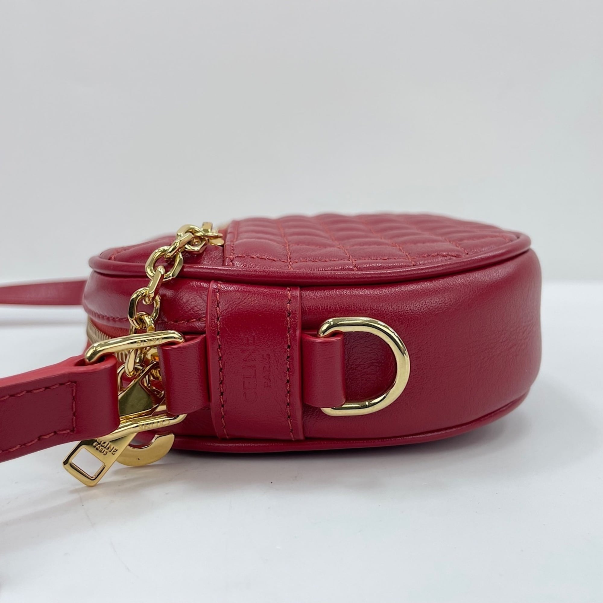 Celine Red Color Shoulder Bag (Pre-Owned)