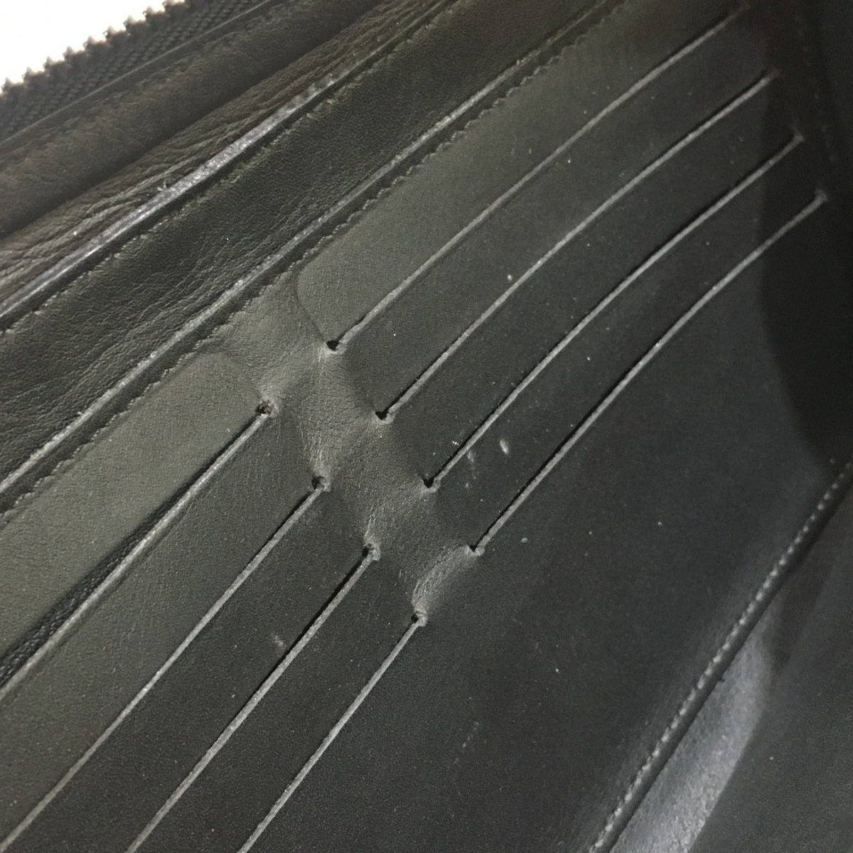 Louis Vuitton Black Other Long Wallet (Bi-Fold) (Pre-Owned)