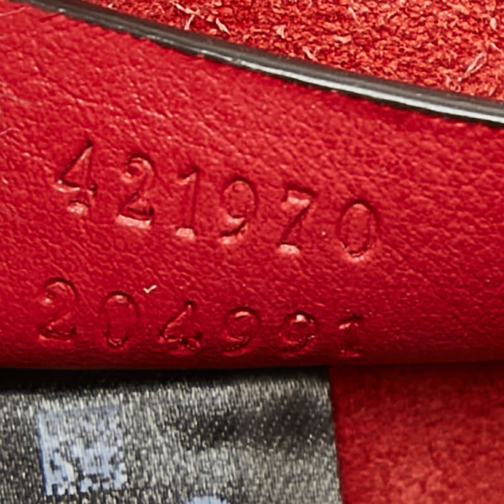 Gucci Beige Red Color Pvc Suede Shoulder Bag (Pre-Owned)