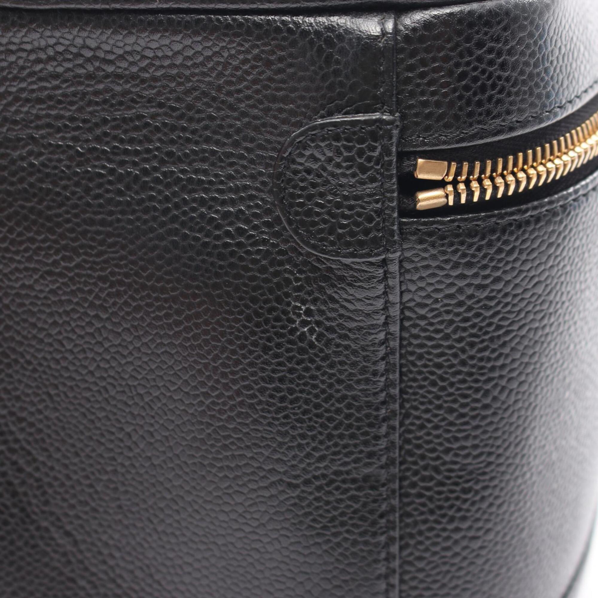 Chanel Black Grained Calfskin Handbag (Pre-Owned)