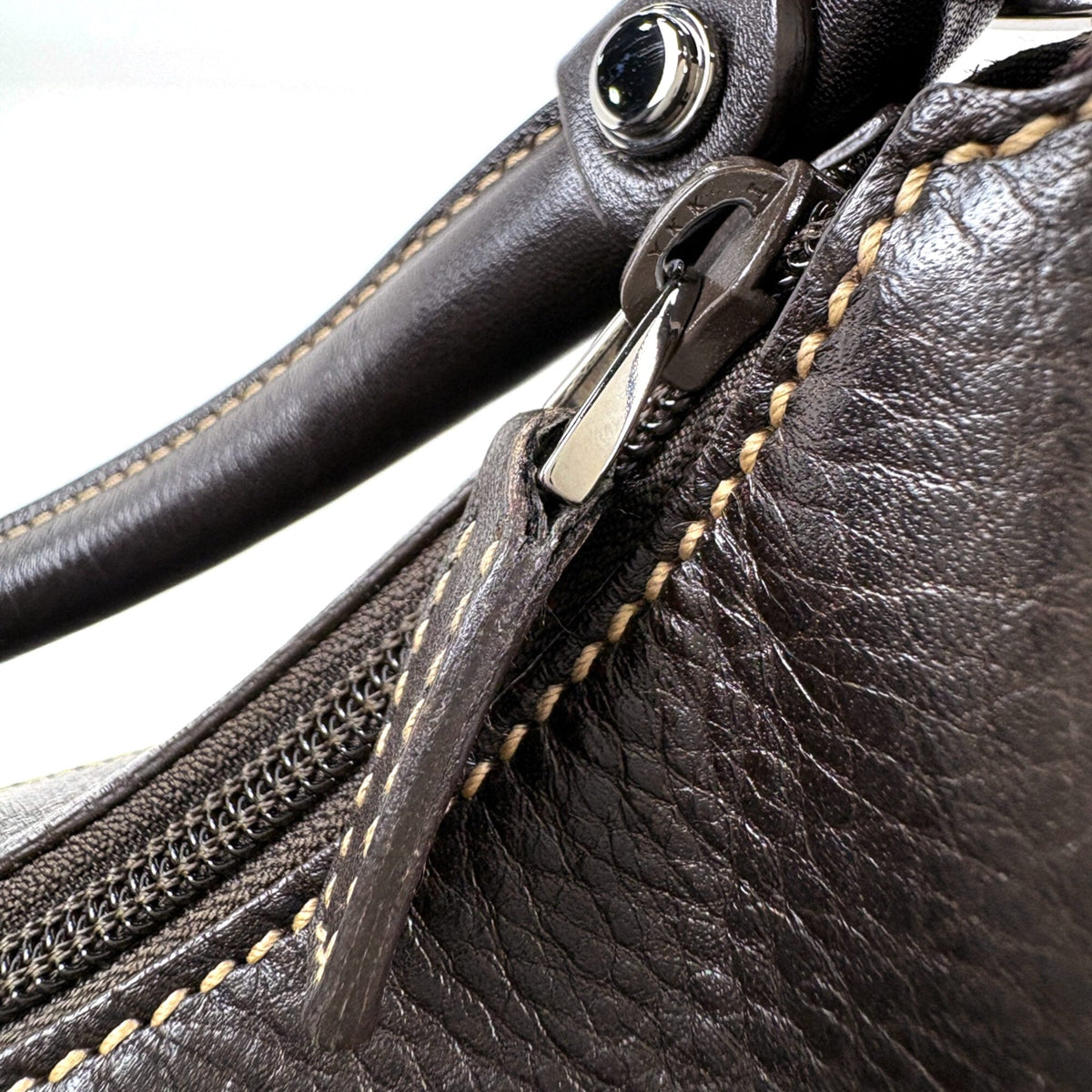 Gucci Brown Leather Shoulder Bag (Pre-Owned)