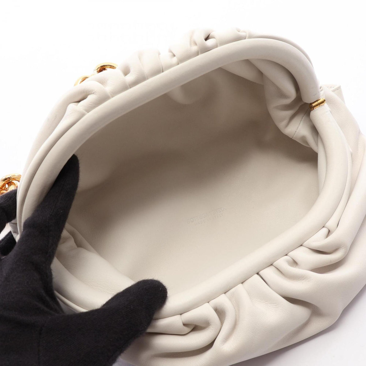 Bottega Veneta White Leather Fanny Pack Handbag (Pre-Owned)