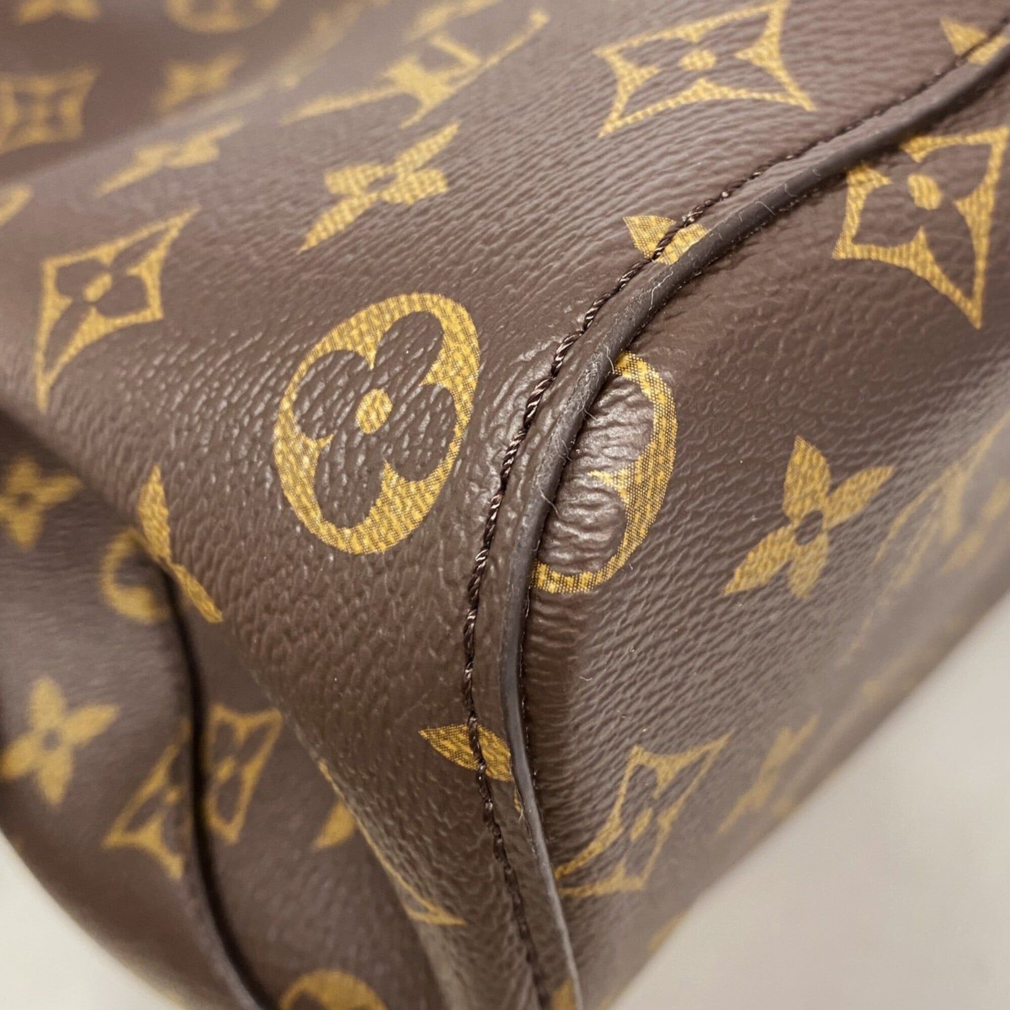Louis Vuitton Brown Noir Shoulder Bag (Pre-Owned)