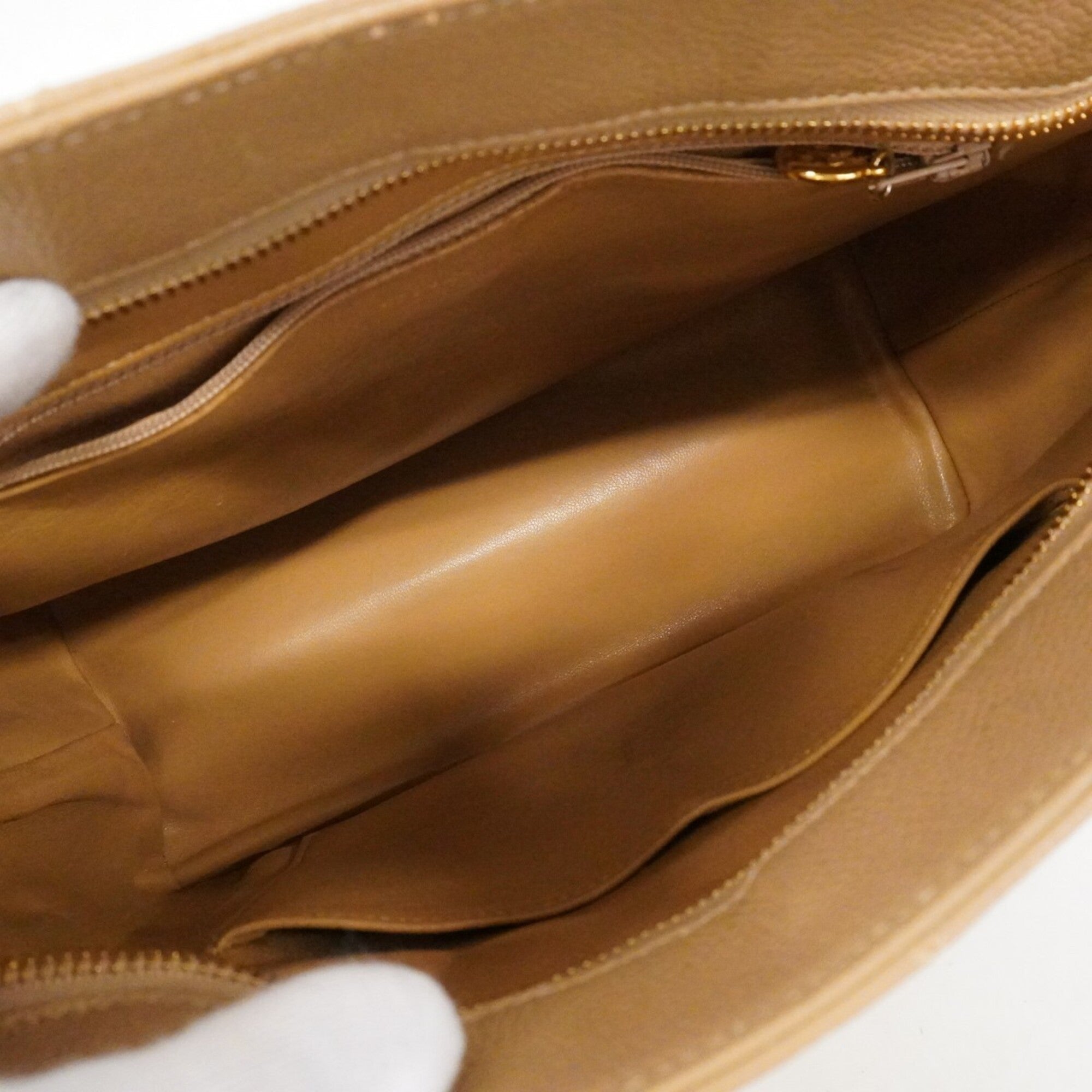 Chanel Beige Grained Calfskin Tote Bag (Pre-Owned)