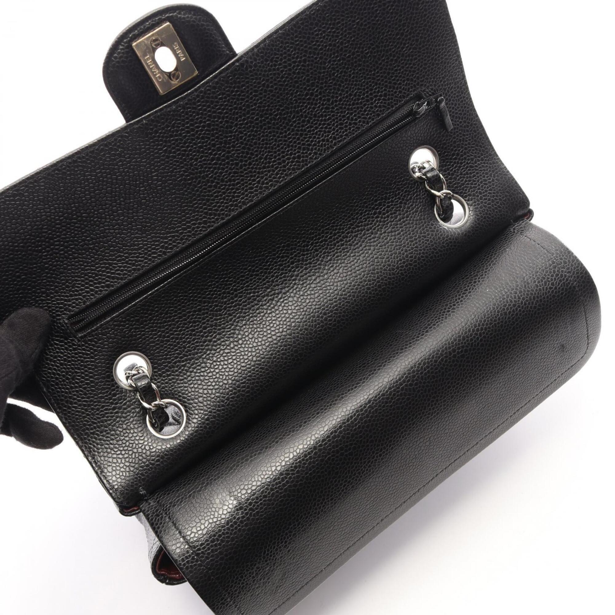 Chanel Black Leather Handbag Shoulder Bag (Pre-Owned)