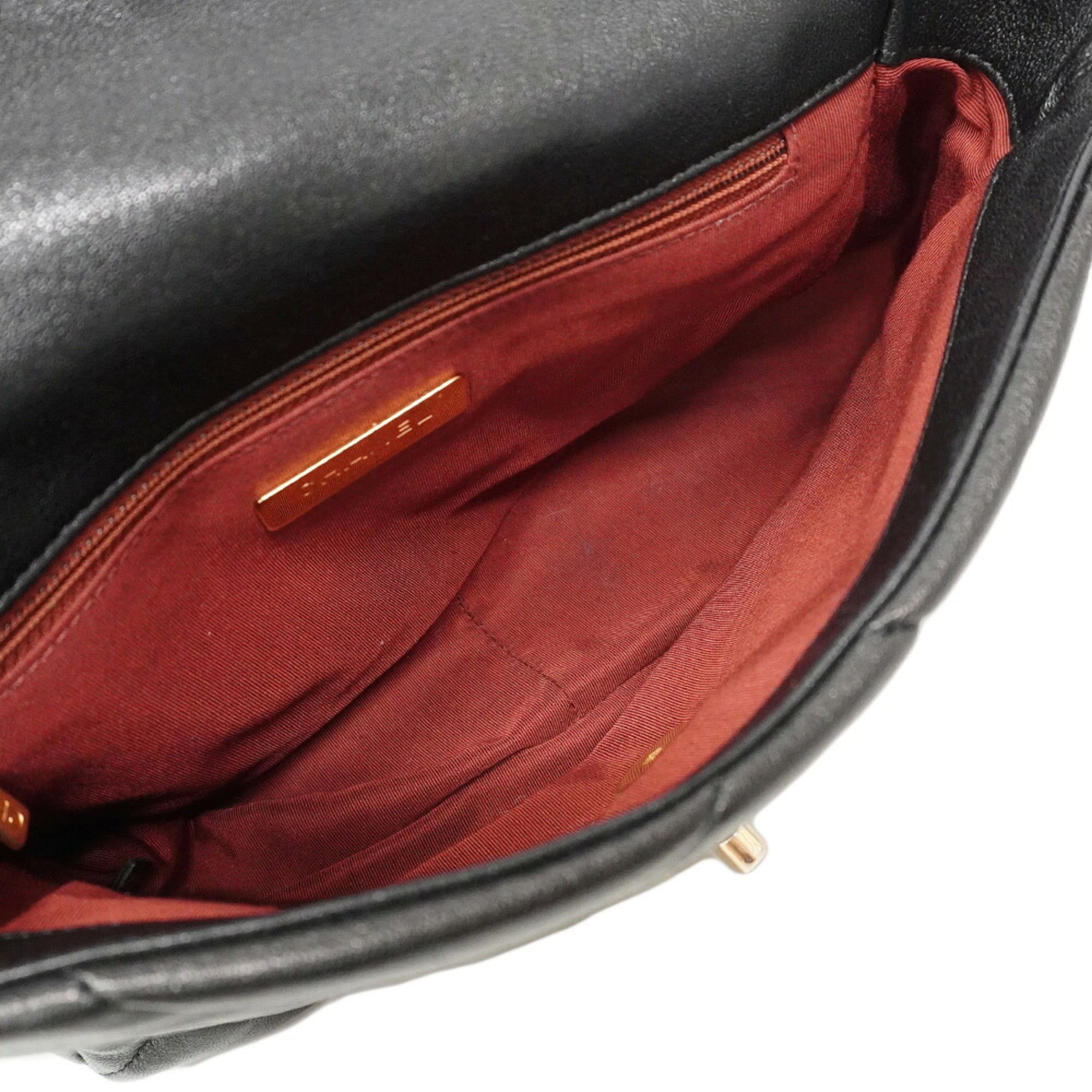 Chanel Black Leather Handbag (Pre-Owned)