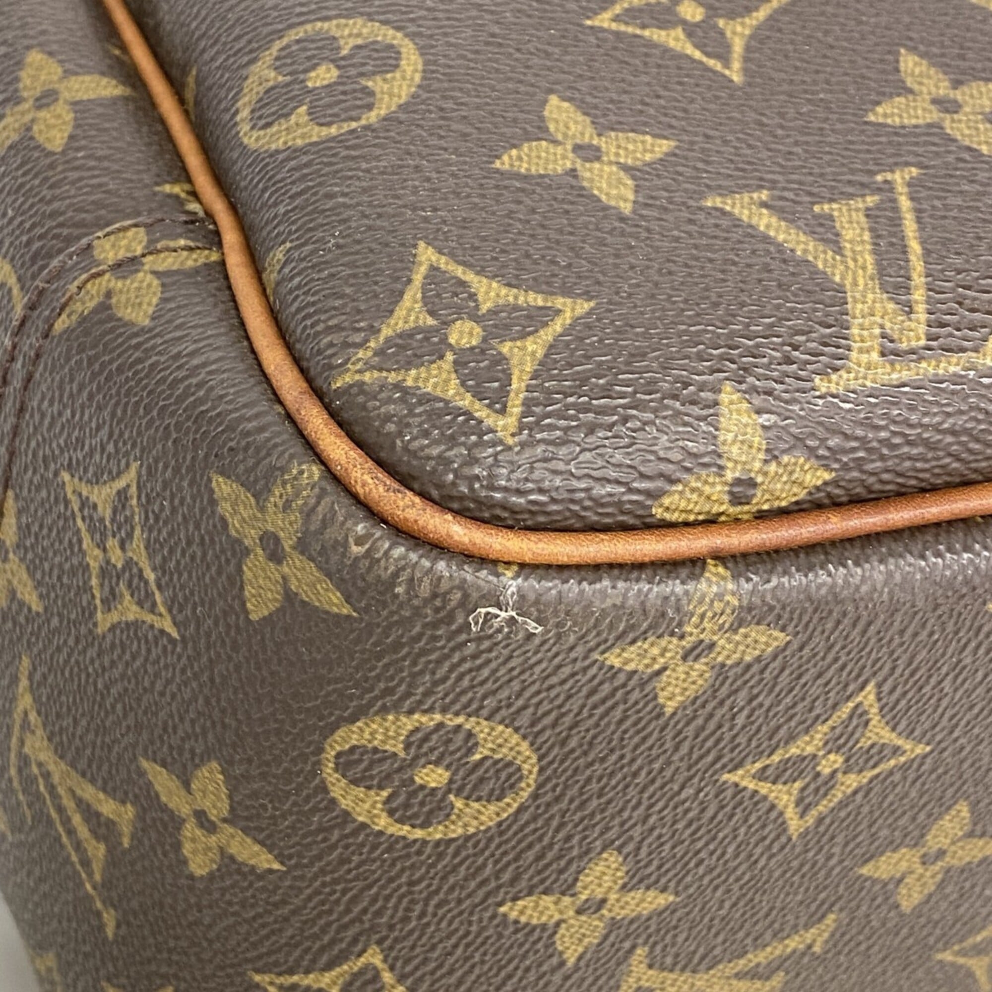 Louis Vuitton Brown Handbag (Pre-Owned)