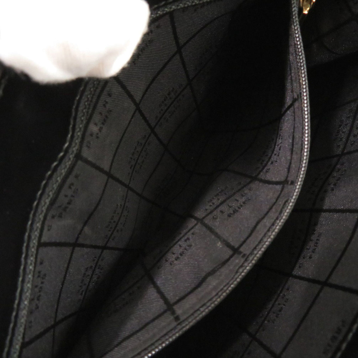 Celine Black Leather Shoulder Bag (Pre-Owned)