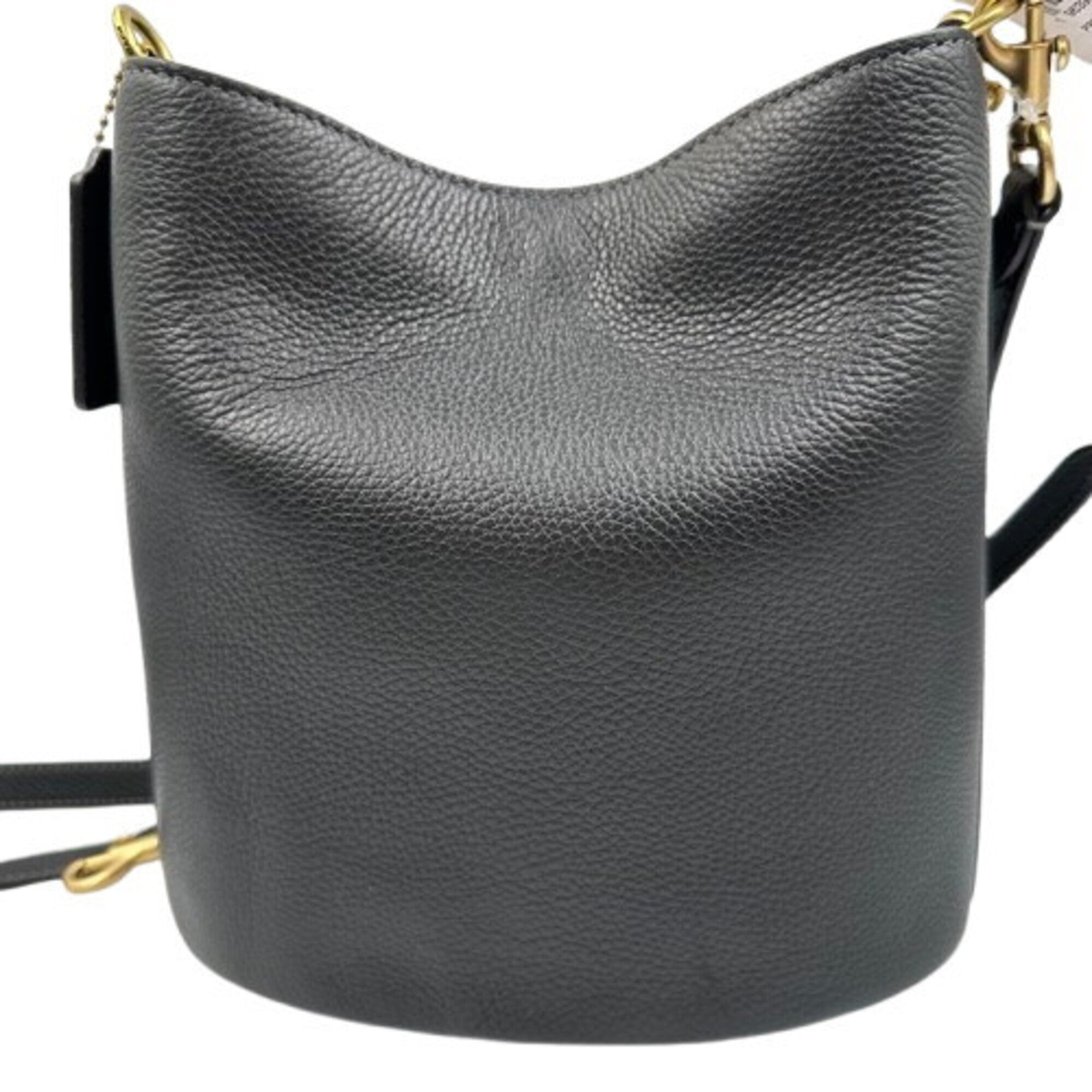 Coach Black Leather Shoulder Bag (Pre-Owned)