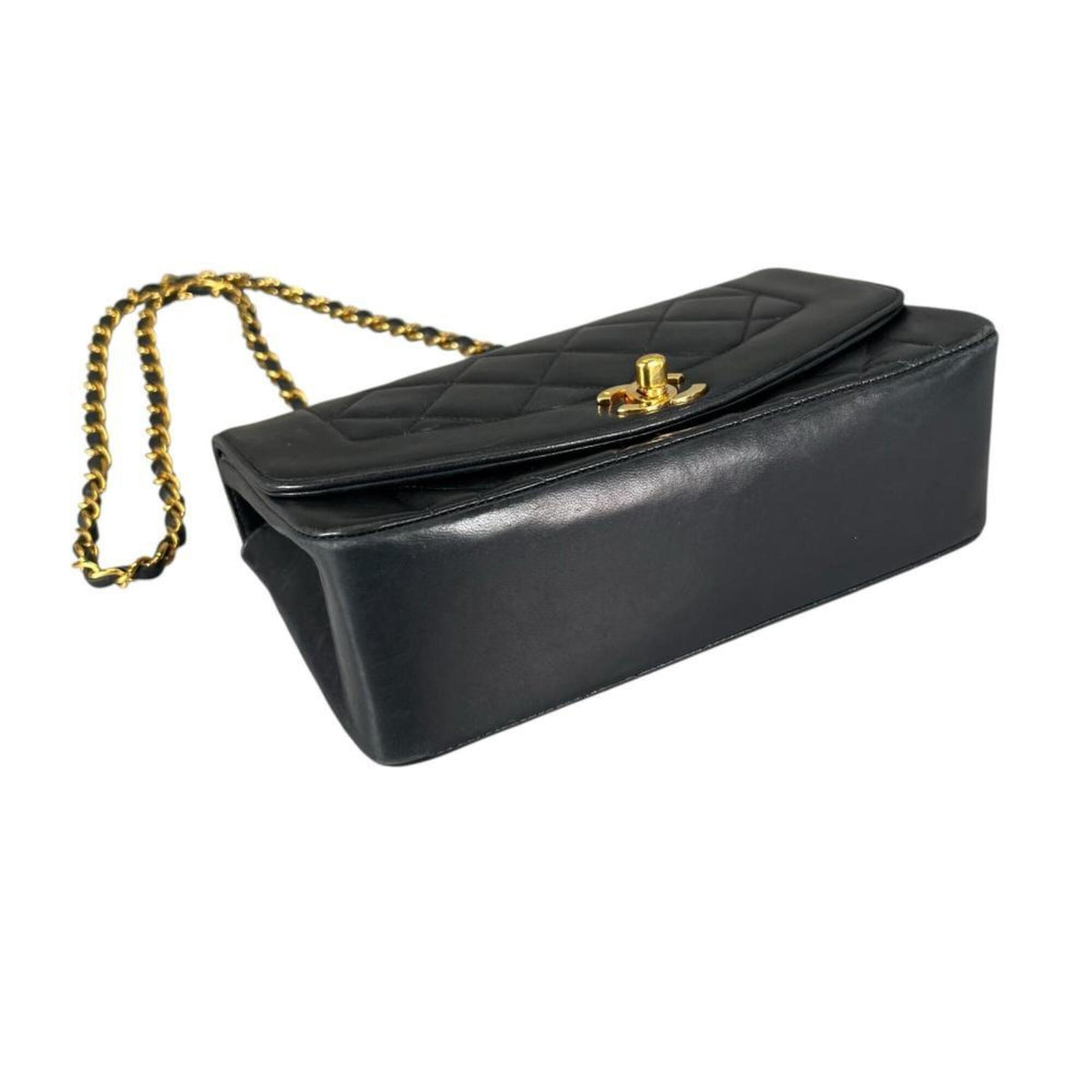 Chanel Black Grained Calfskin Shoulder Bag (Pre-Owned)
