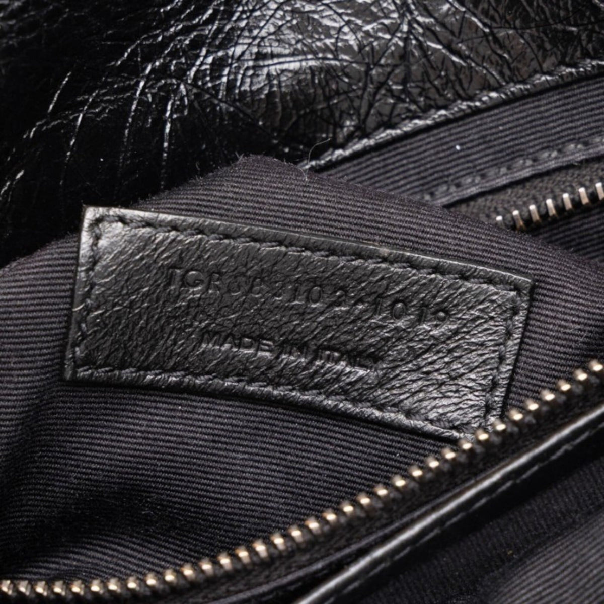 Saint Laurent Black Leather Shoulder Bag (Pre-Owned)
