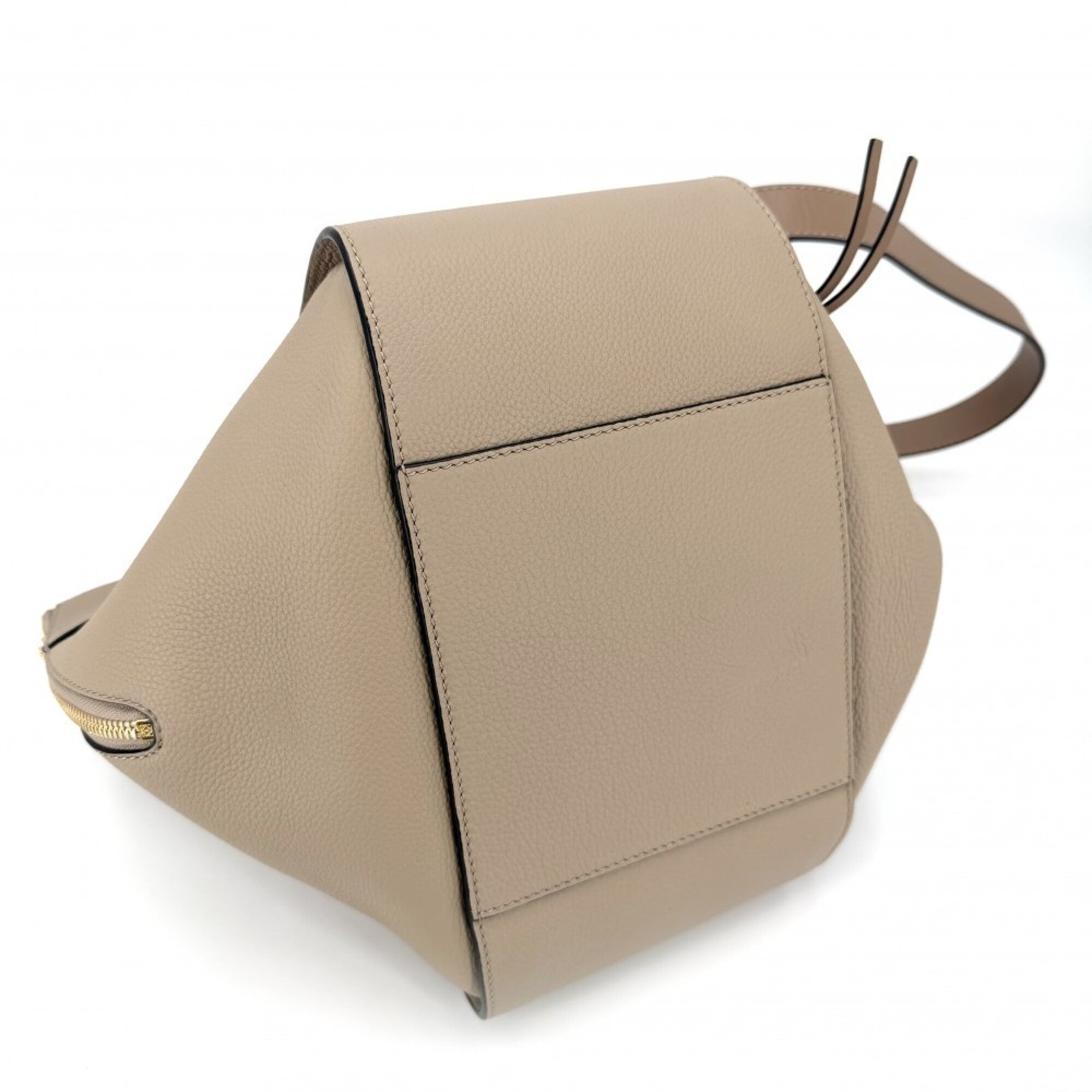 Loewe Beige Leather Handbag Shoulder Bag (Pre-Owned)