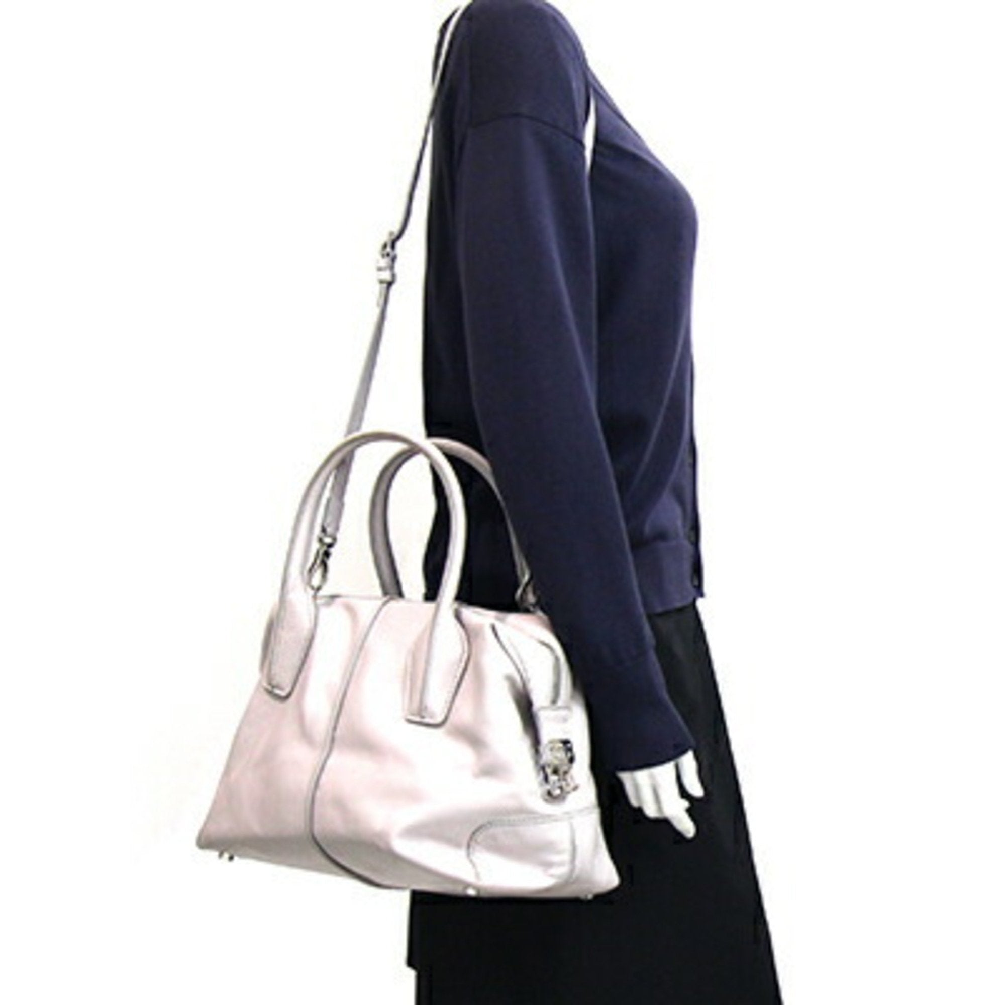 Tod's Light Gray Leather Handbag (Pre-Owned)