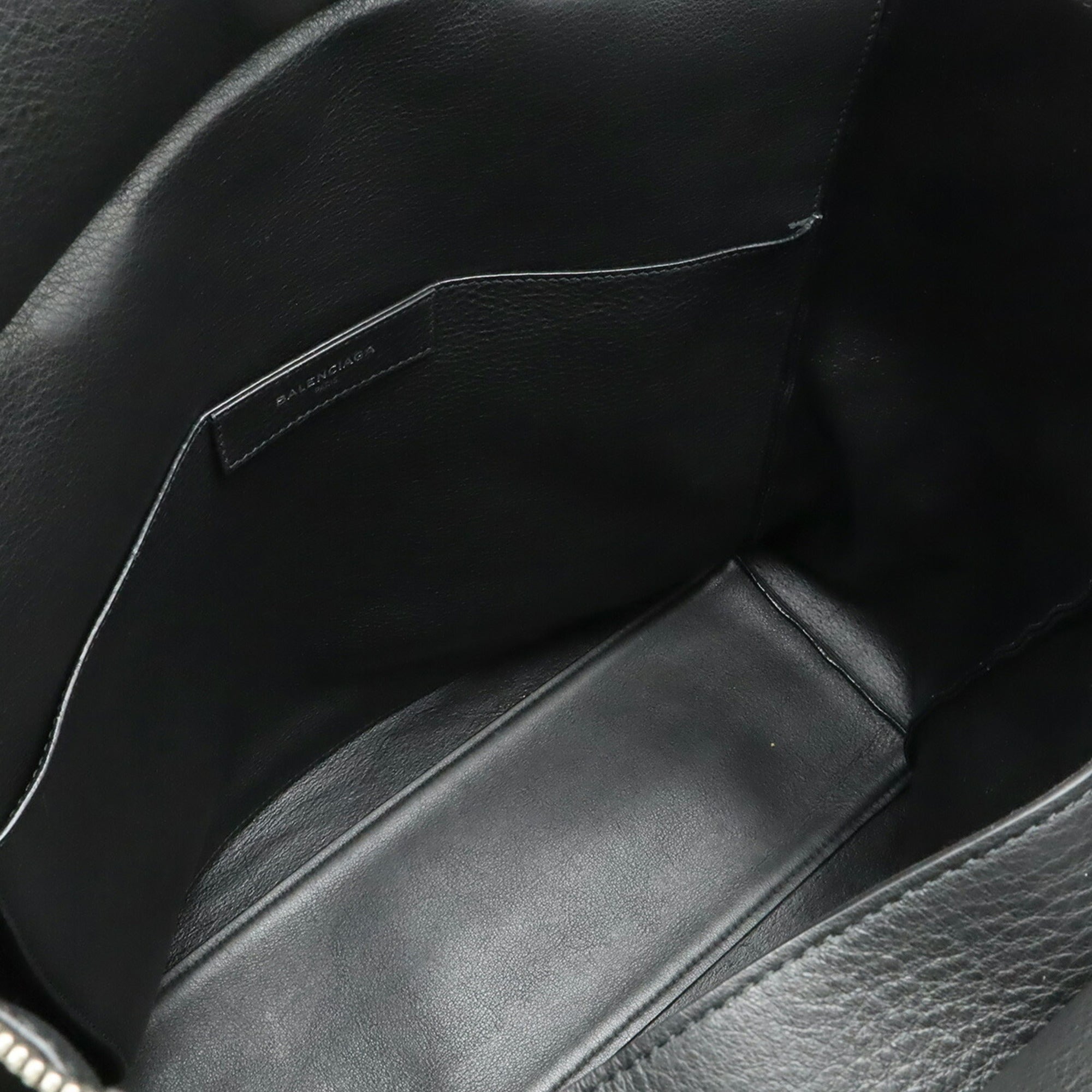 Balenciaga Black Leather Shoulder Bag Tote Bag (Pre-Owned)