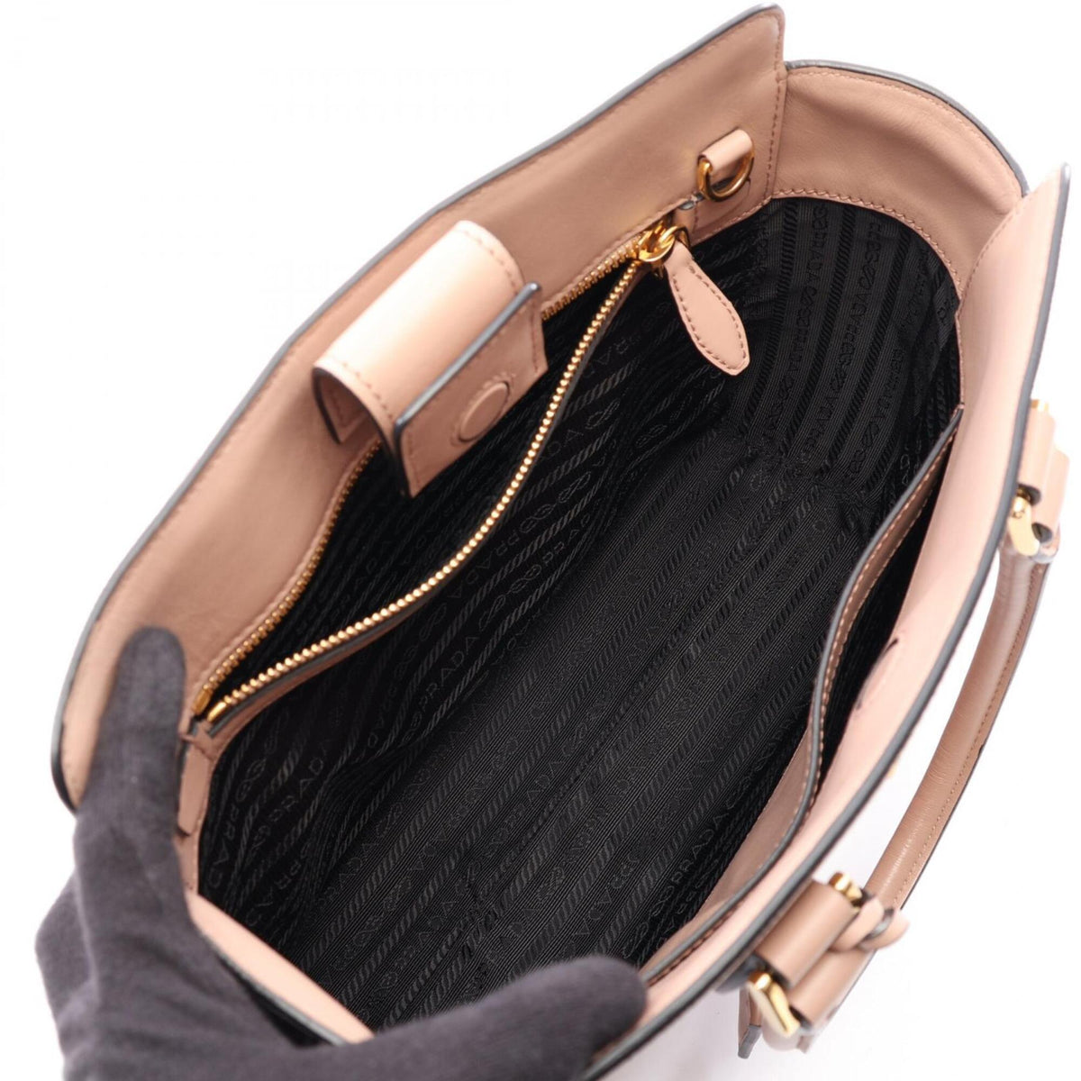 Prada Pink Saffiano Handbag (Pre-Owned)