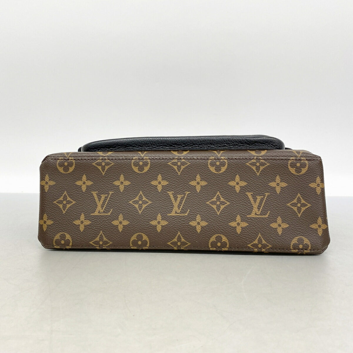 Louis Vuitton Brown Handbag (Pre-Owned)