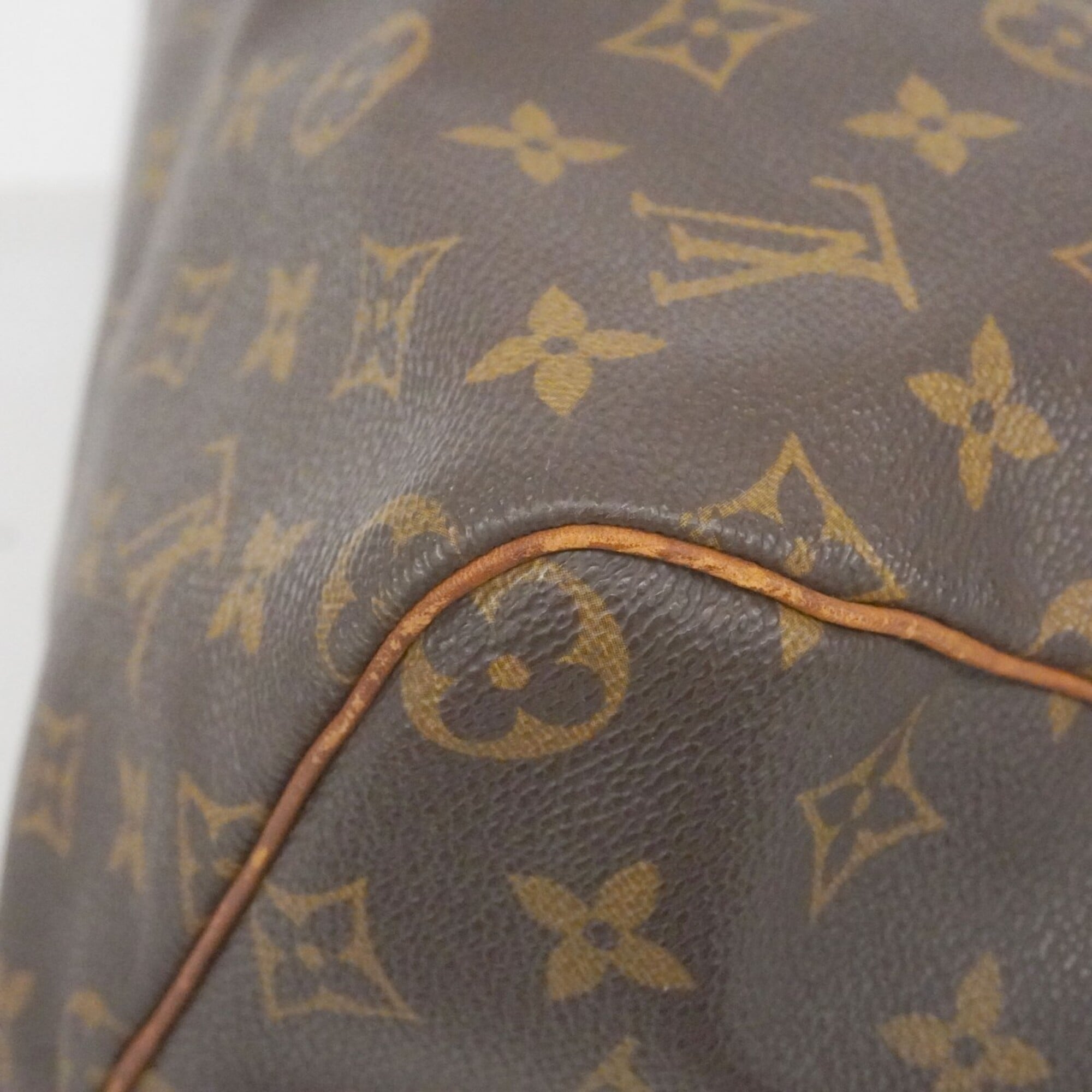 Louis Vuitton Brown Handbag (Pre-Owned)