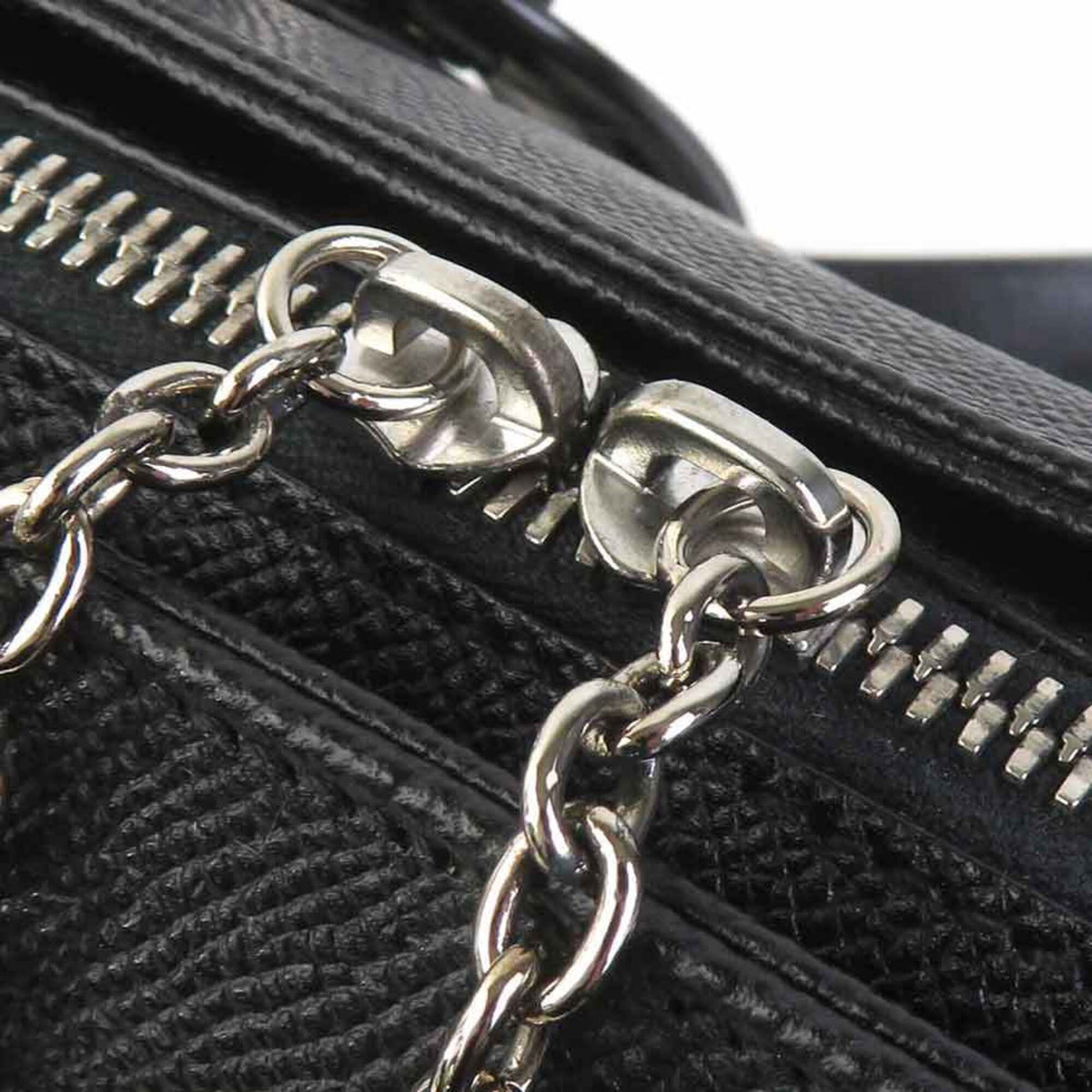Bvlgari Black Leather Handbag (Pre-Owned)