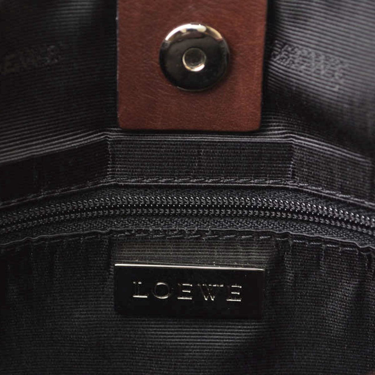 Loewe Brown Leather Shoulder Bag (Pre-Owned)