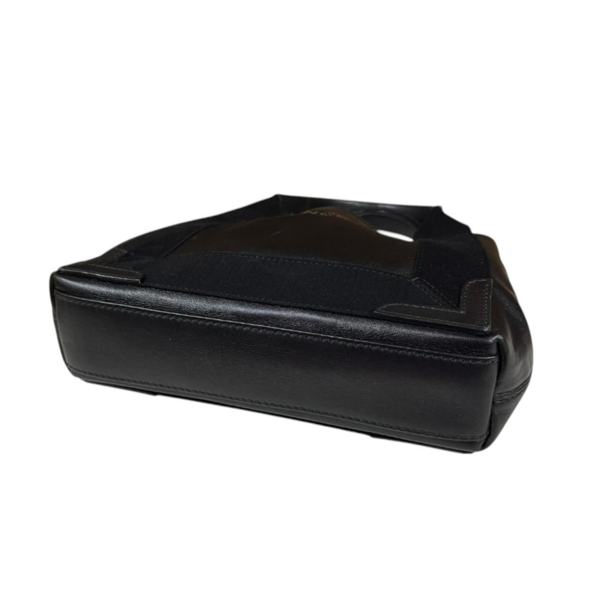 Balenciaga Black Leather Pouch Shoulder Bag (Pre-Owned)