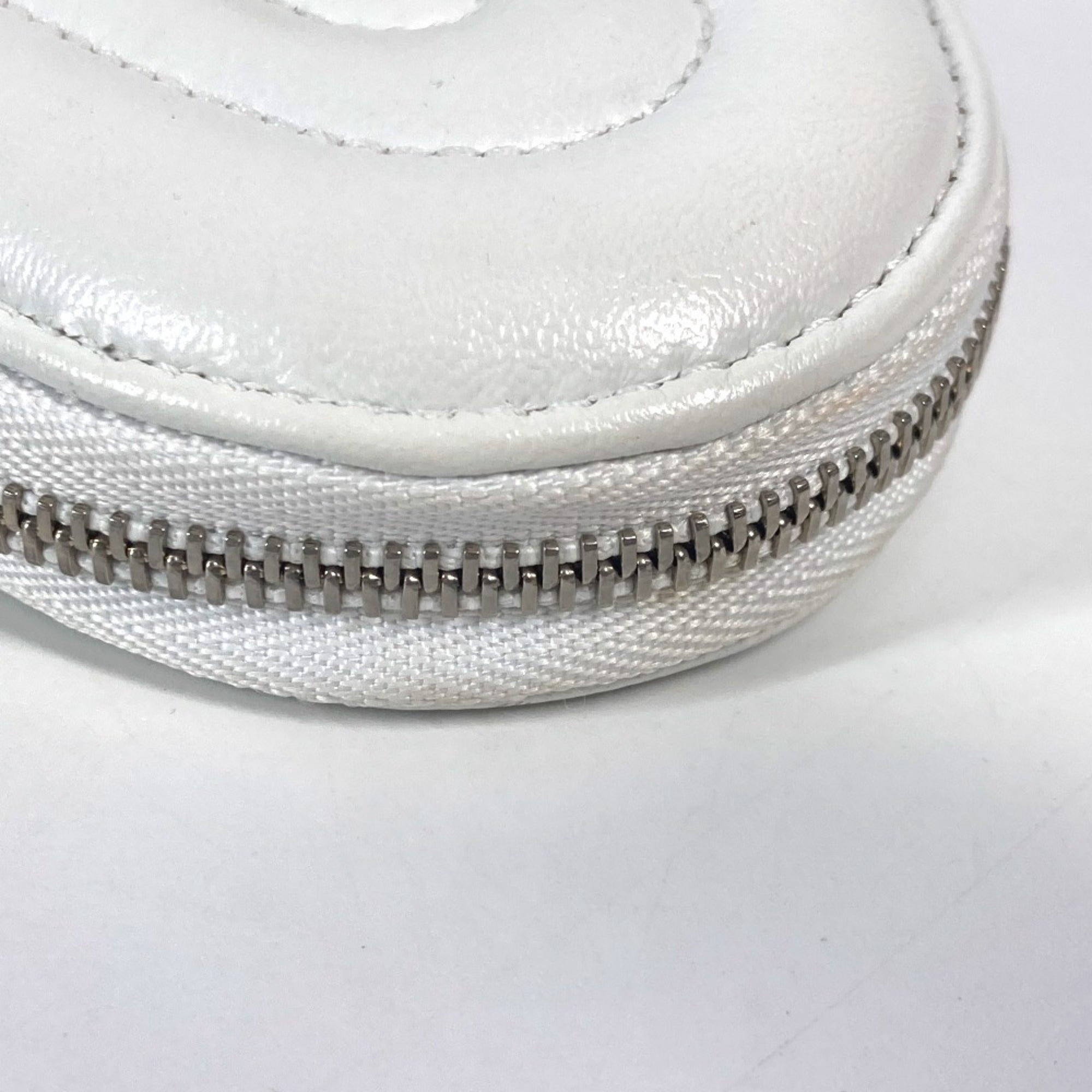 Bvlgari White Leather Coin Purse/Coin Case (Pre-Owned)