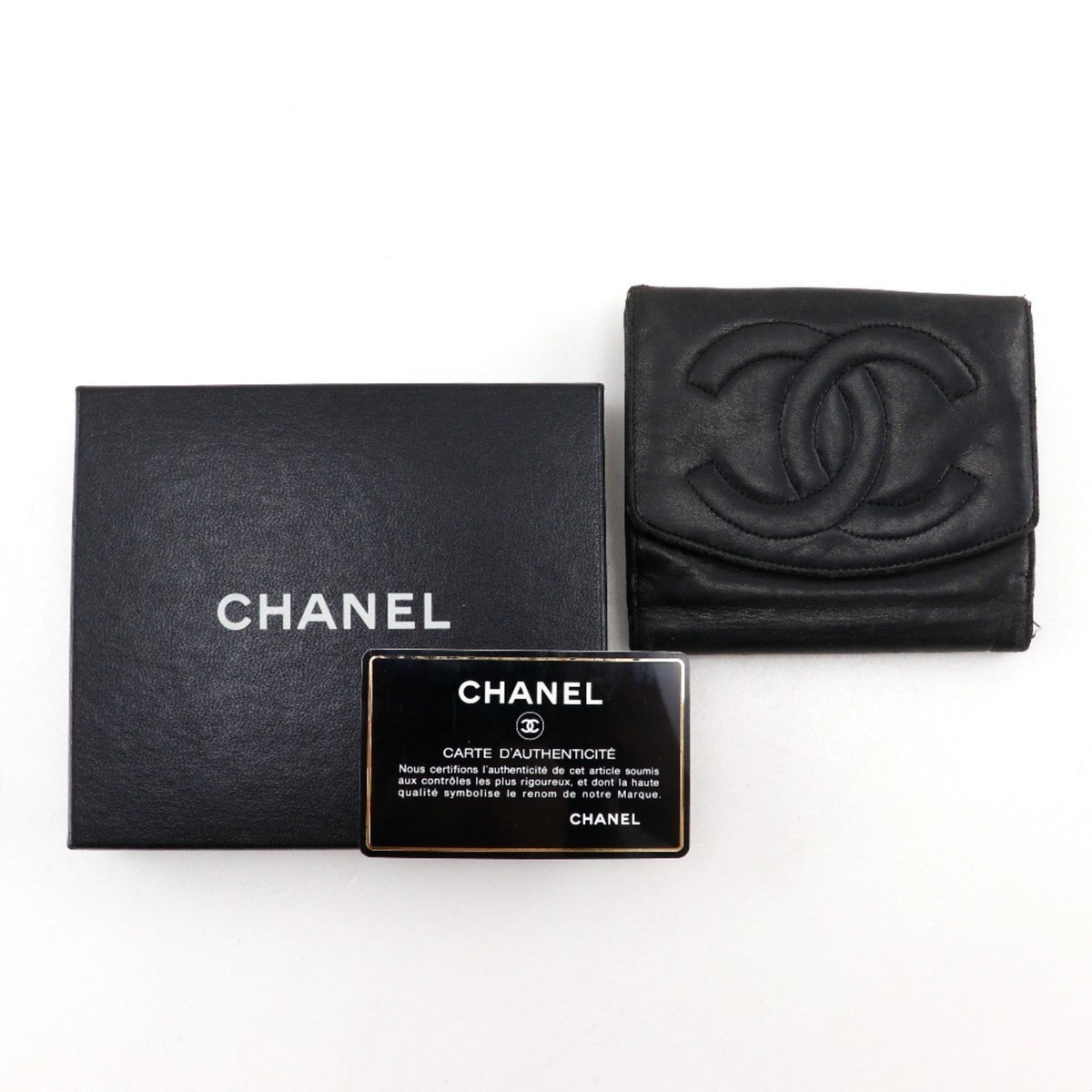 Chanel Black Leather Wallet (Bi-Fold) (Pre-Owned)