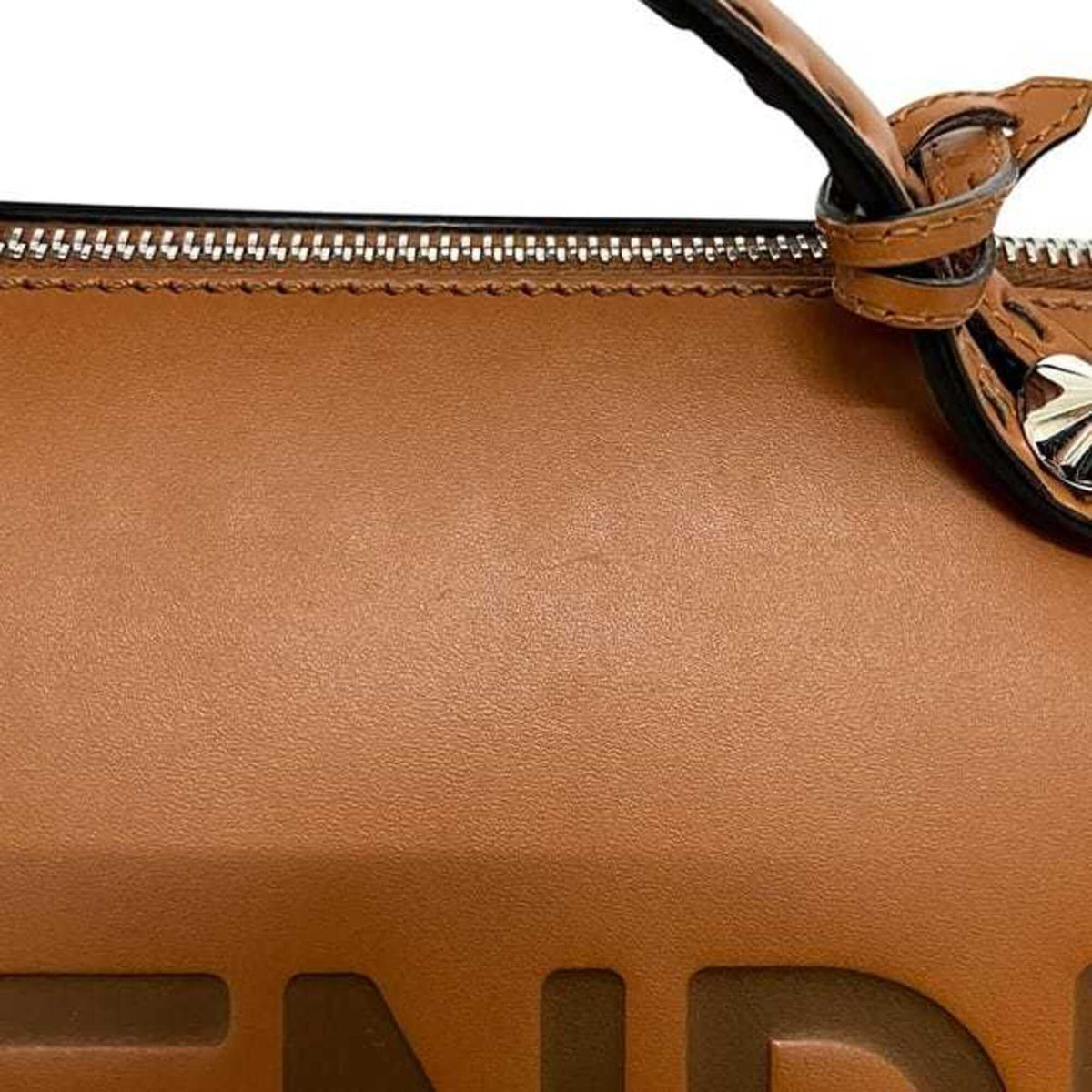 Fendi Brown Leather Shoulder Bag (Pre-Owned)