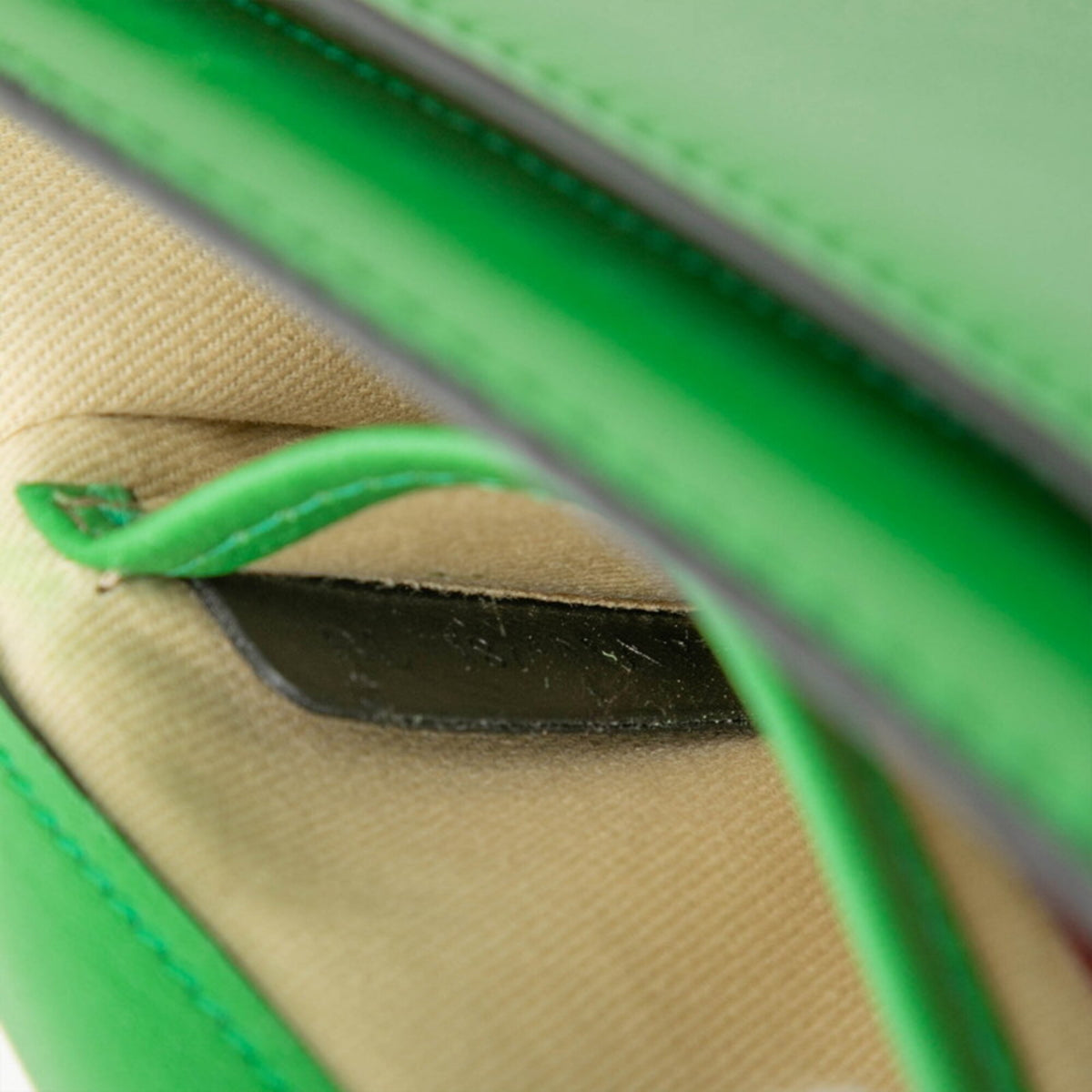 Valentino Green Leather Handbag (Pre-Owned)