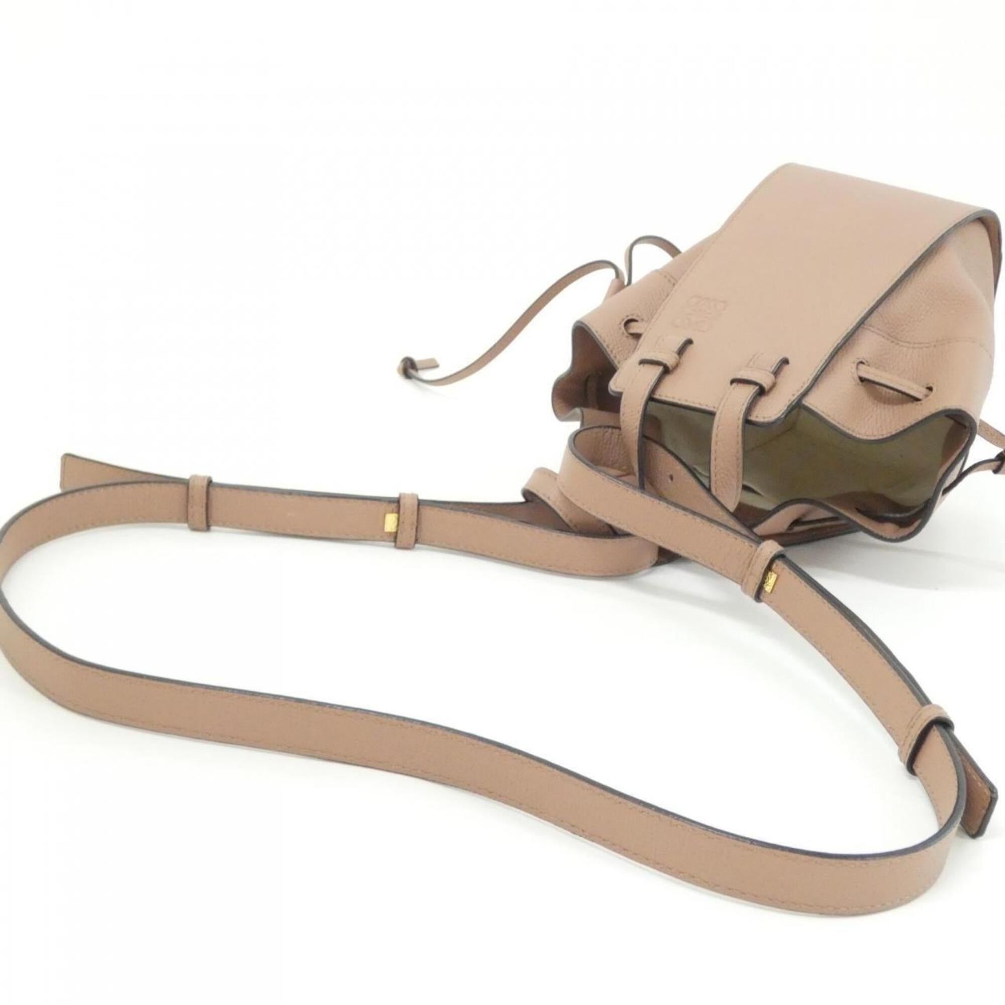 Loewe Pink Leather Shoulder Bag (Pre-Owned)