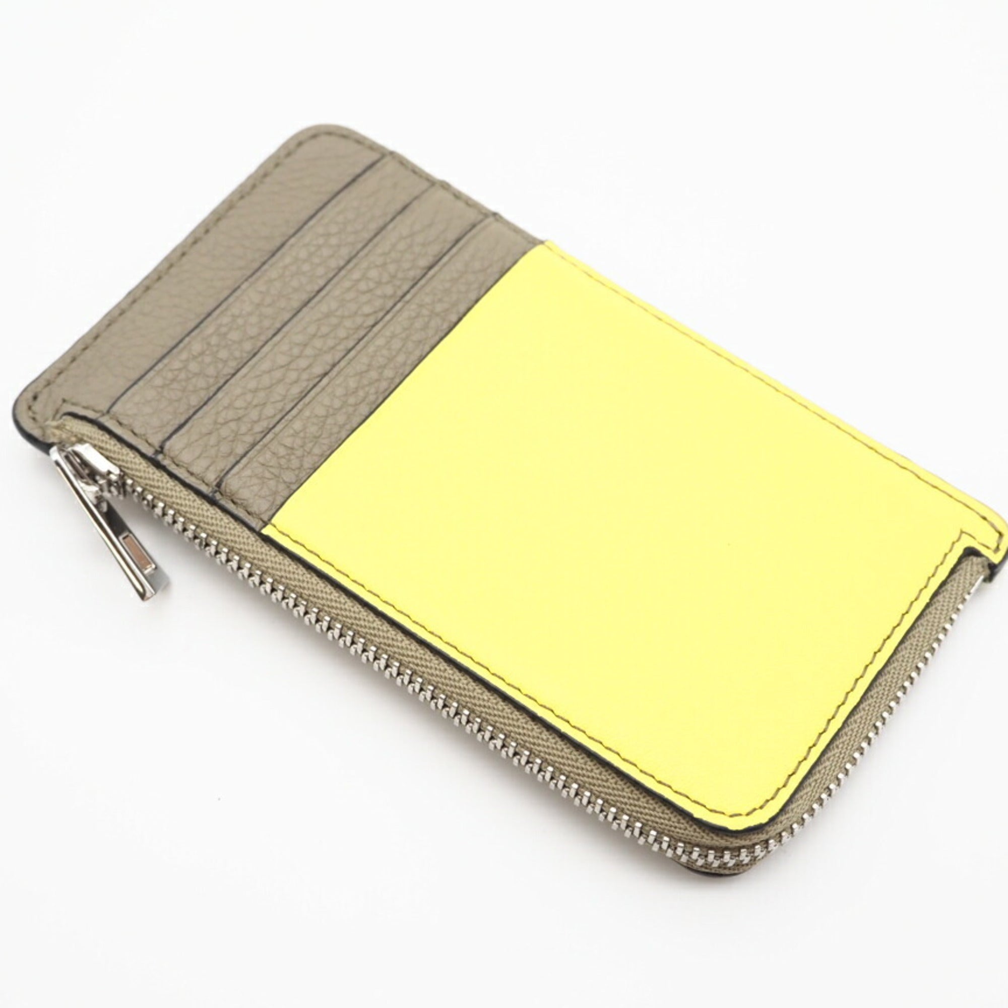 Loewe Khaki Yellow Leather Coin Purse/Coin Case (Pre-Owned)
