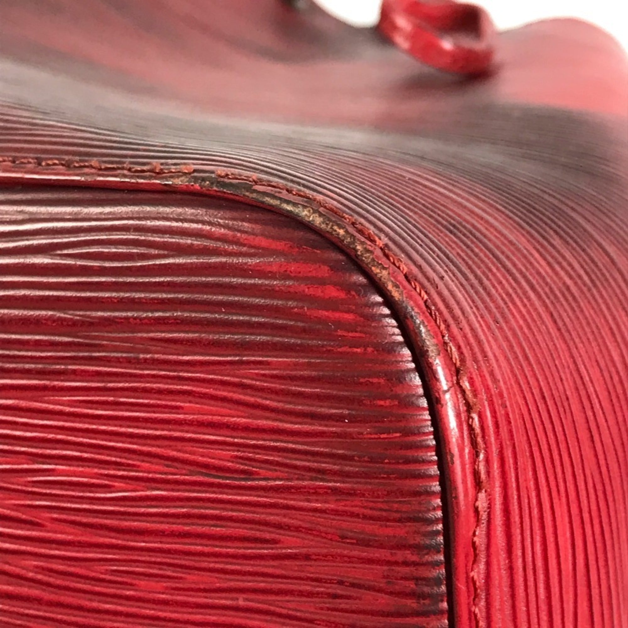 Louis Vuitton Castilian Red Red Color Epi Leather Shoulder Bag (Pre-Owned)