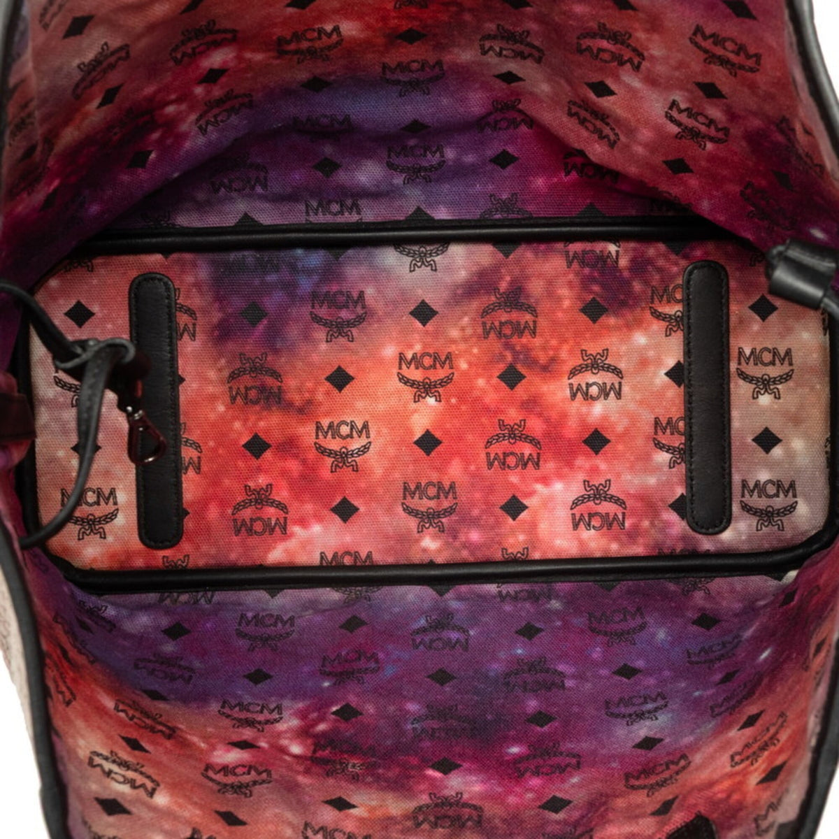 Mcm Black Multi-Color Red Color Leather Pouch Shoulder Bag Tote Bag (Pre-Owned)