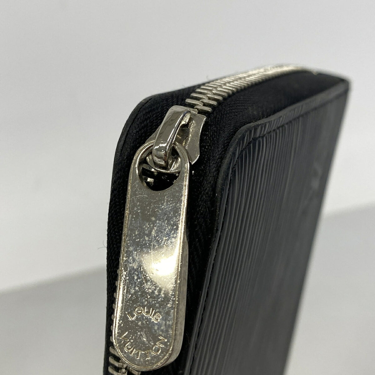 Louis Vuitton Noir Long Wallet (Bi-Fold) (Pre-Owned)