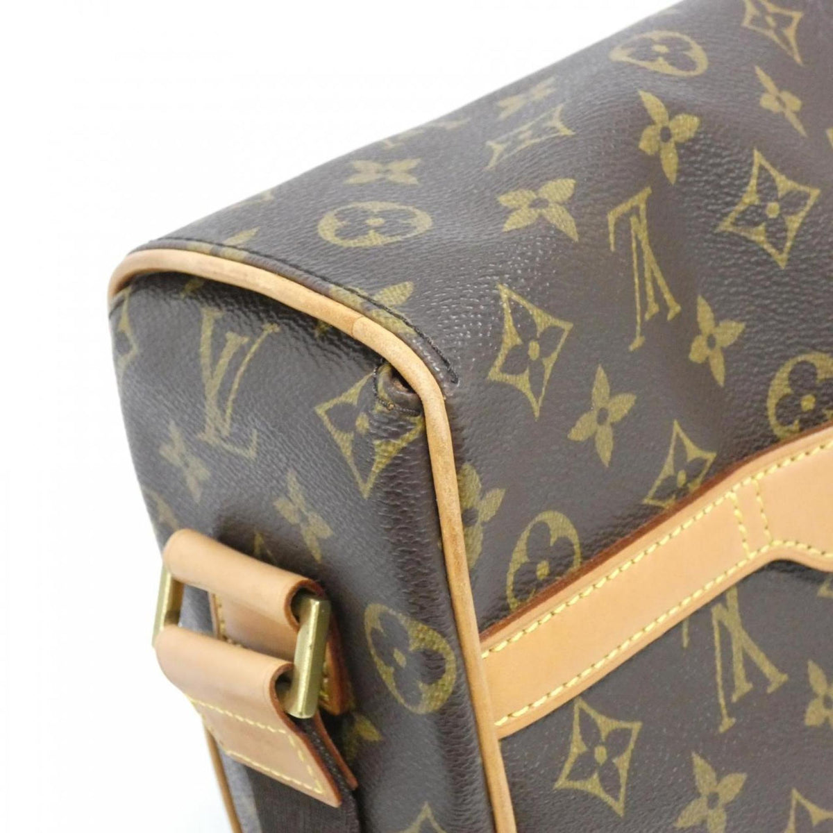 Louis Vuitton Marron Coated Canvas Shoulder Bag (Pre-Owned)