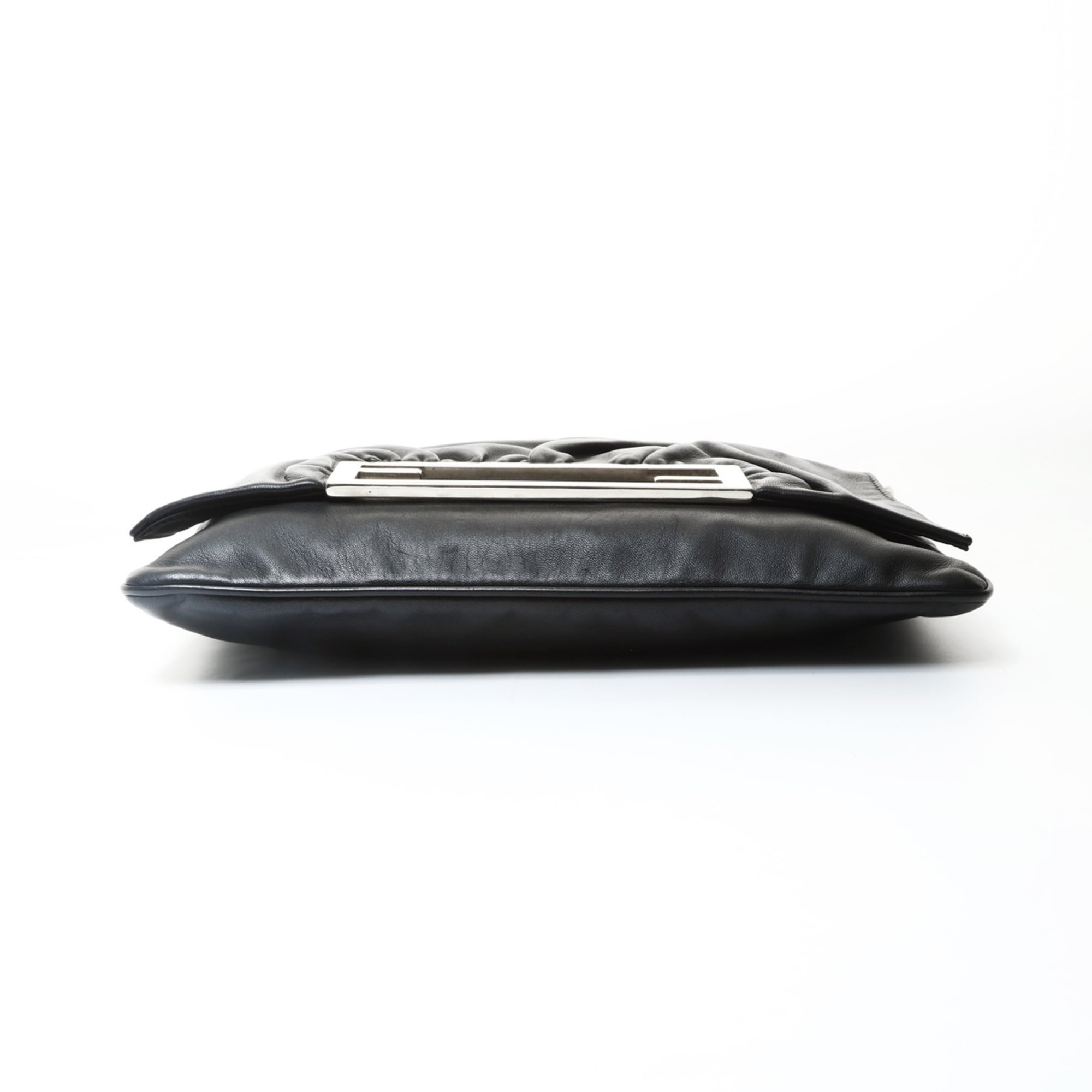 Fendi Black Leather Shoulder Bag (Pre-Owned)
