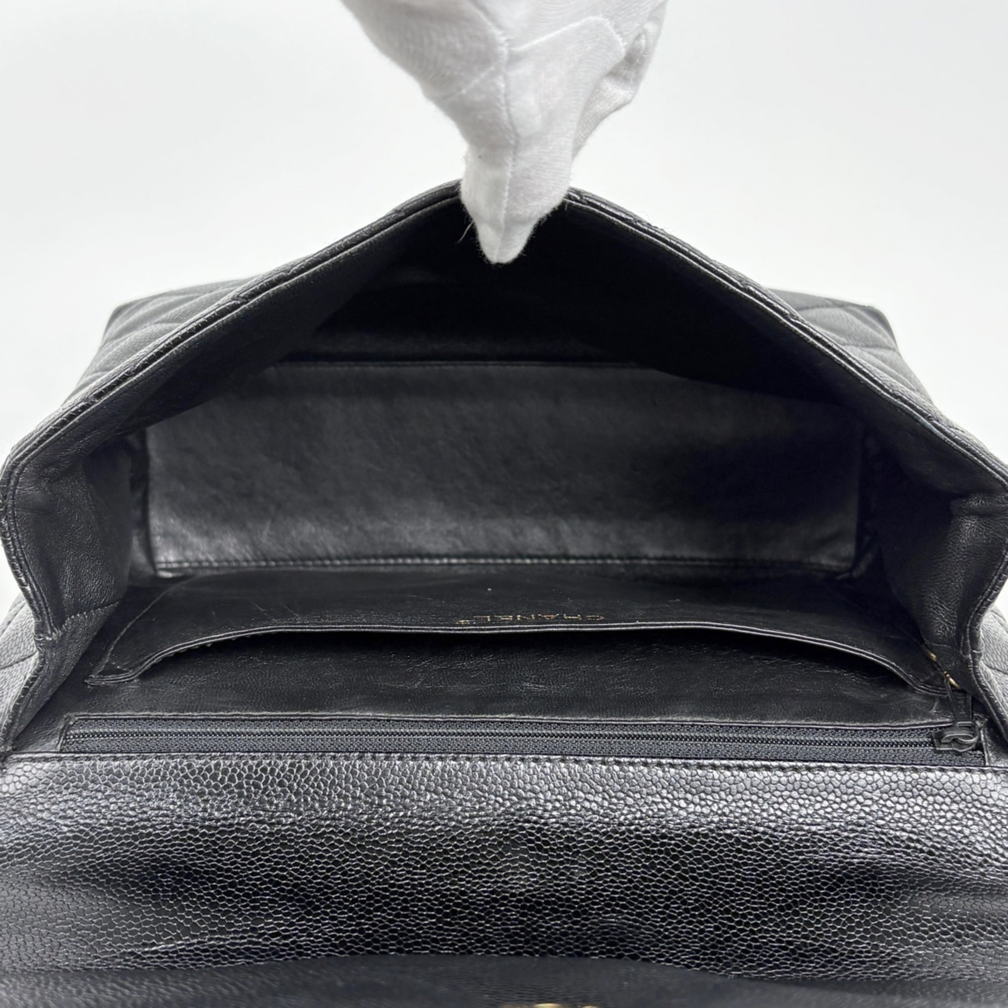 Chanel Matelasse Black Grained Calfskin Handbag (Pre-Owned)