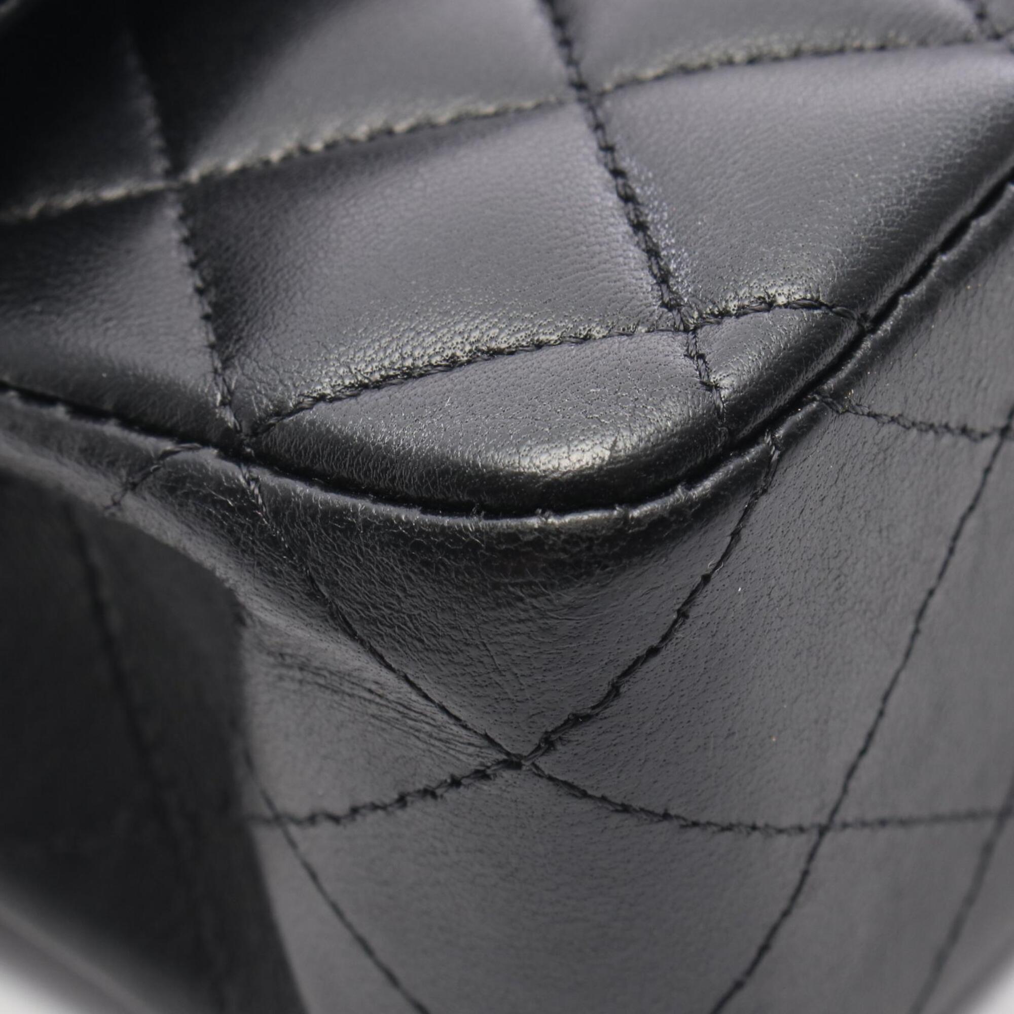 Chanel Black Leather Handbag Shoulder Bag (Pre-Owned)