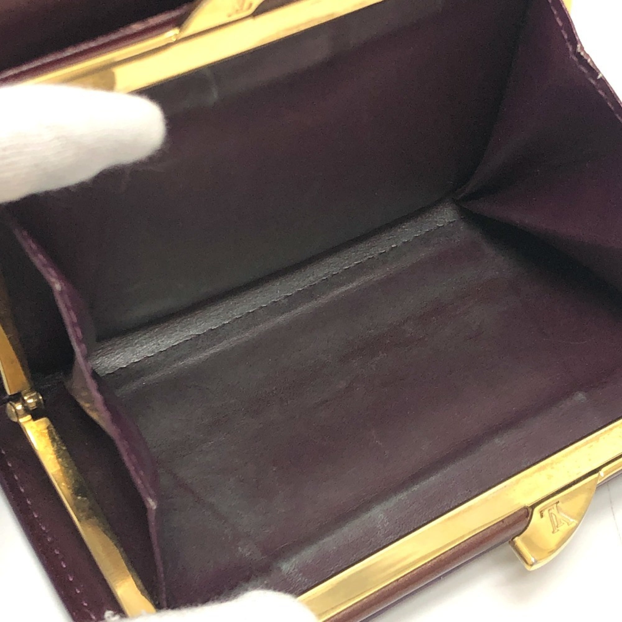 Louis Vuitton Rouge Fauviste Monogram Vernis Wallet (Bi-Fold) (Pre-Owned)