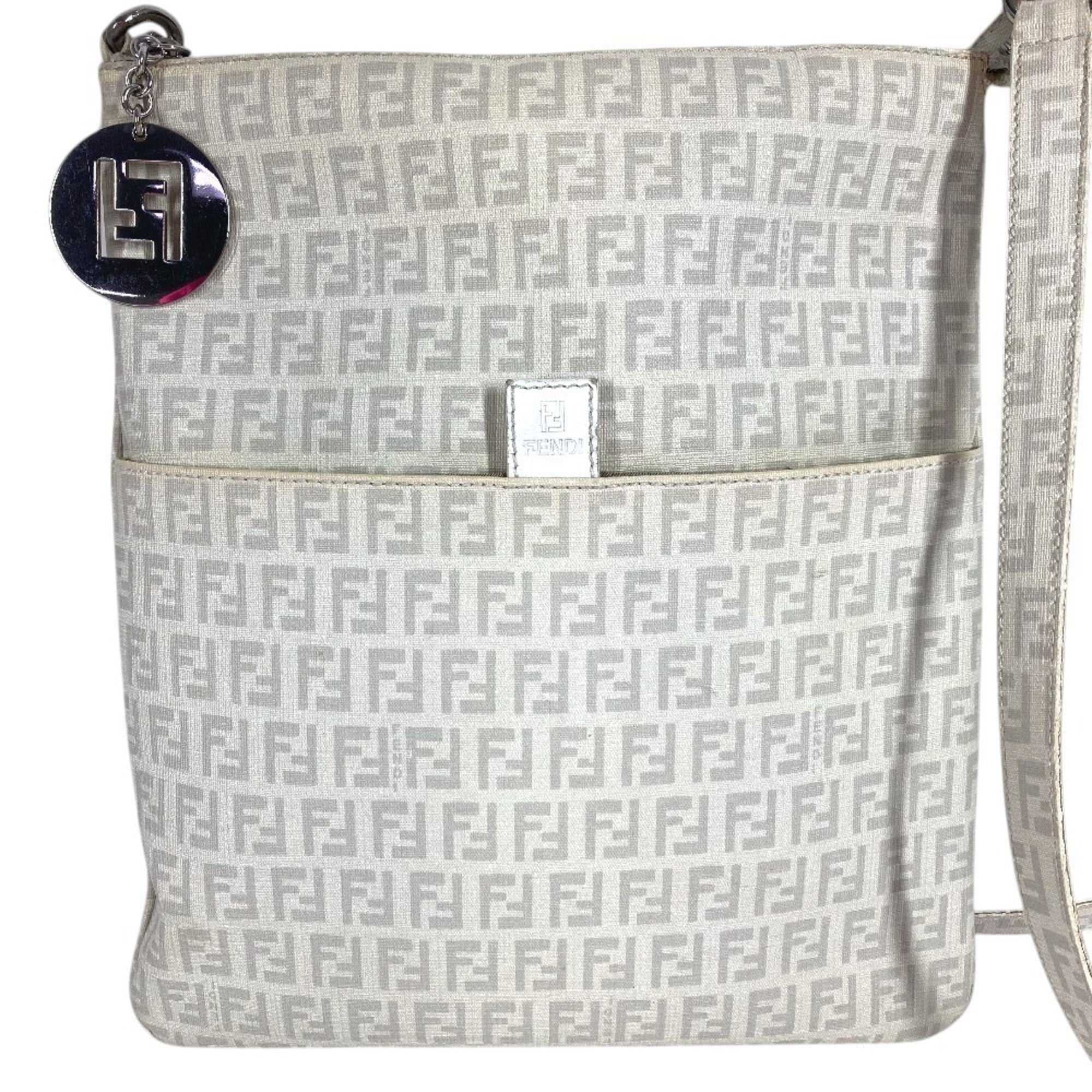 Fendi White Pvc Leather Pochette Shoulder Bag (Pre-Owned)