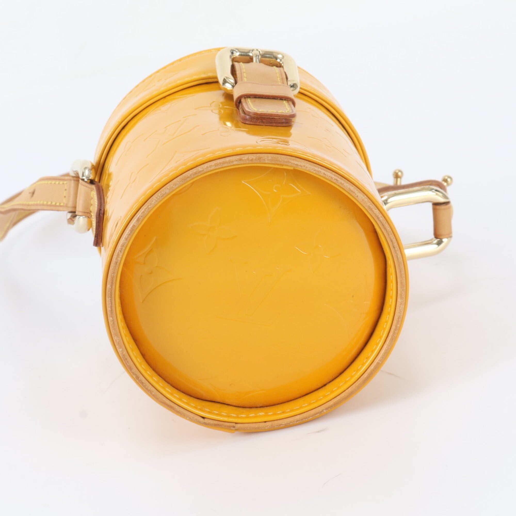 Louis Vuitton Jaune Leather Shoulder Bag (Pre-Owned)