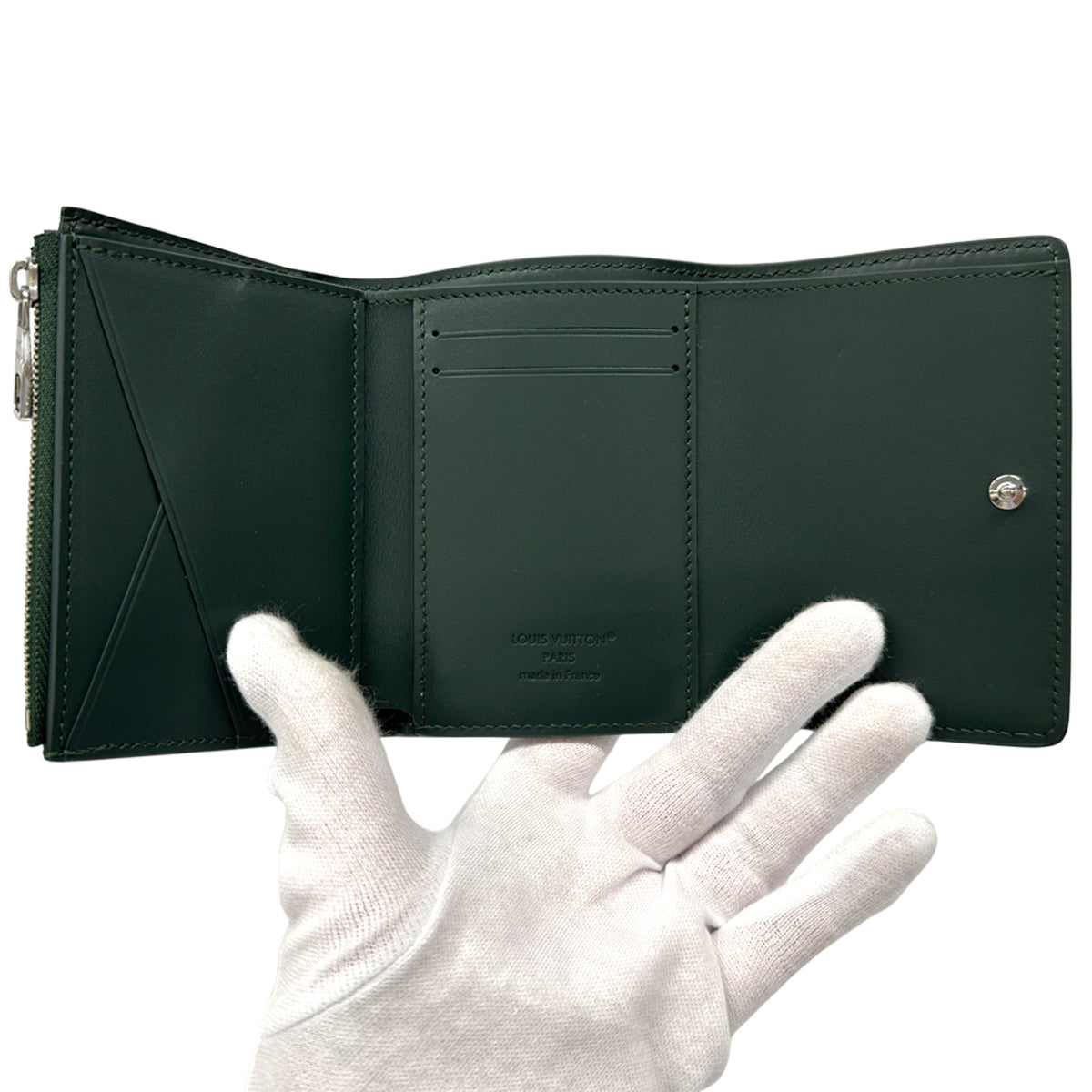 Louis Vuitton Green Leather Wallet (Tri-Fold) (Pre-Owned)