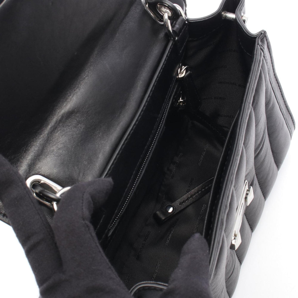 Michael Kors Black Leather Handbag (Pre-Owned)