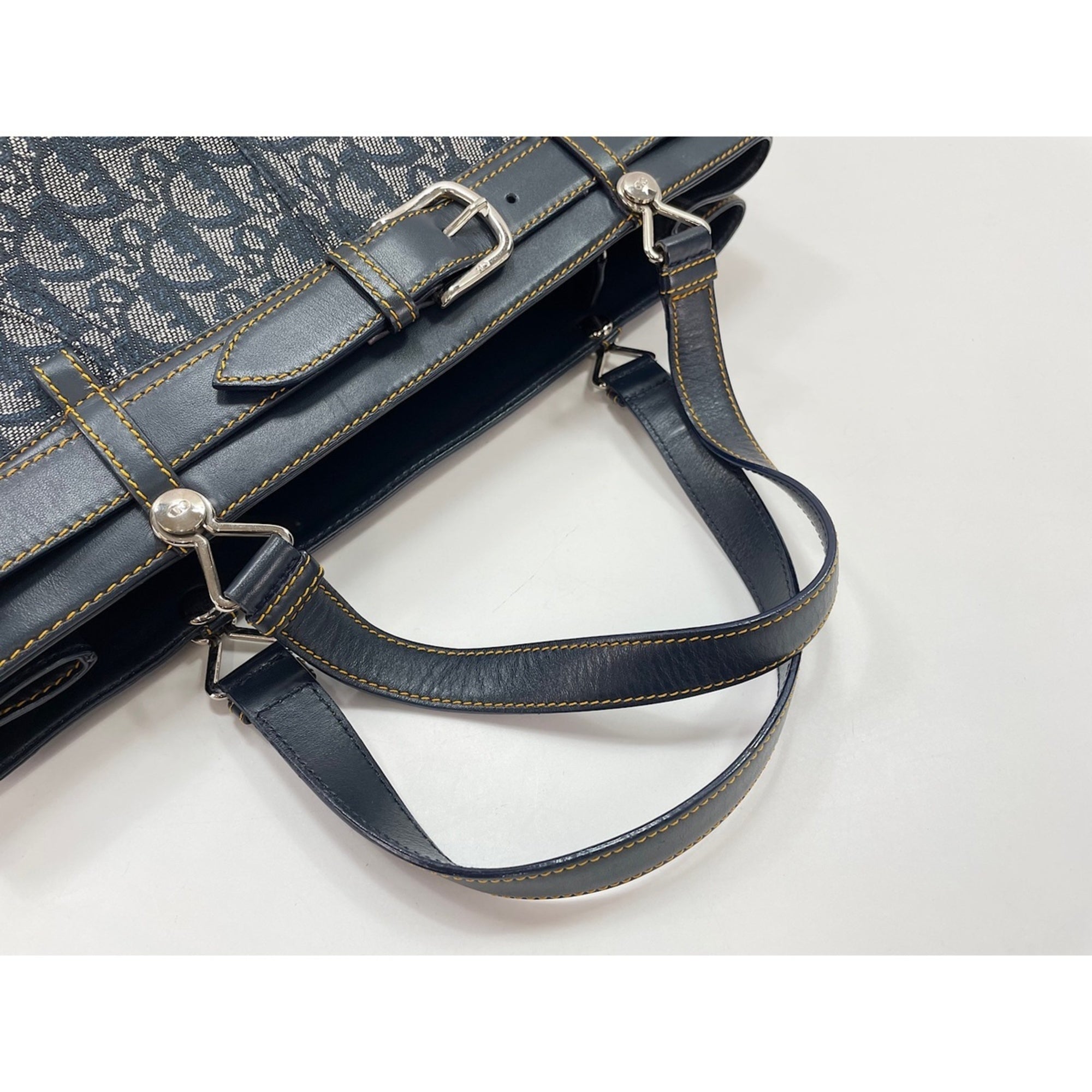 Christian Dior Navy Handbag (Pre-Owned)
