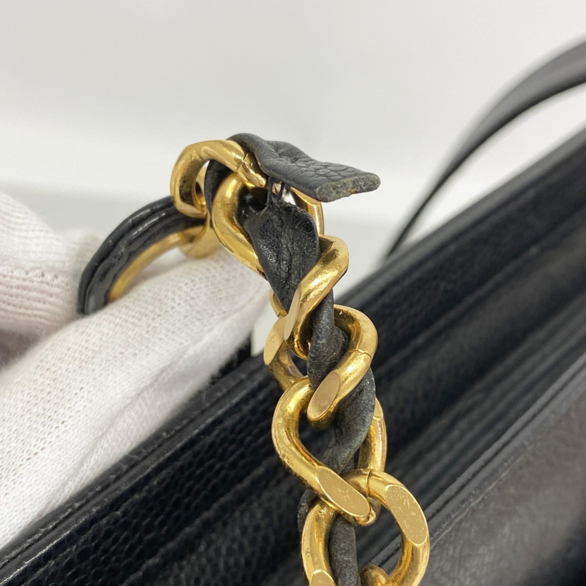 Chanel Black Grained Calfskin Tote Bag (Pre-Owned)