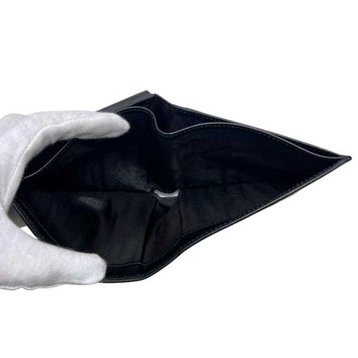 Salvatore Ferragamo Black Leather Wallet (Bi-Fold) (Pre-Owned)