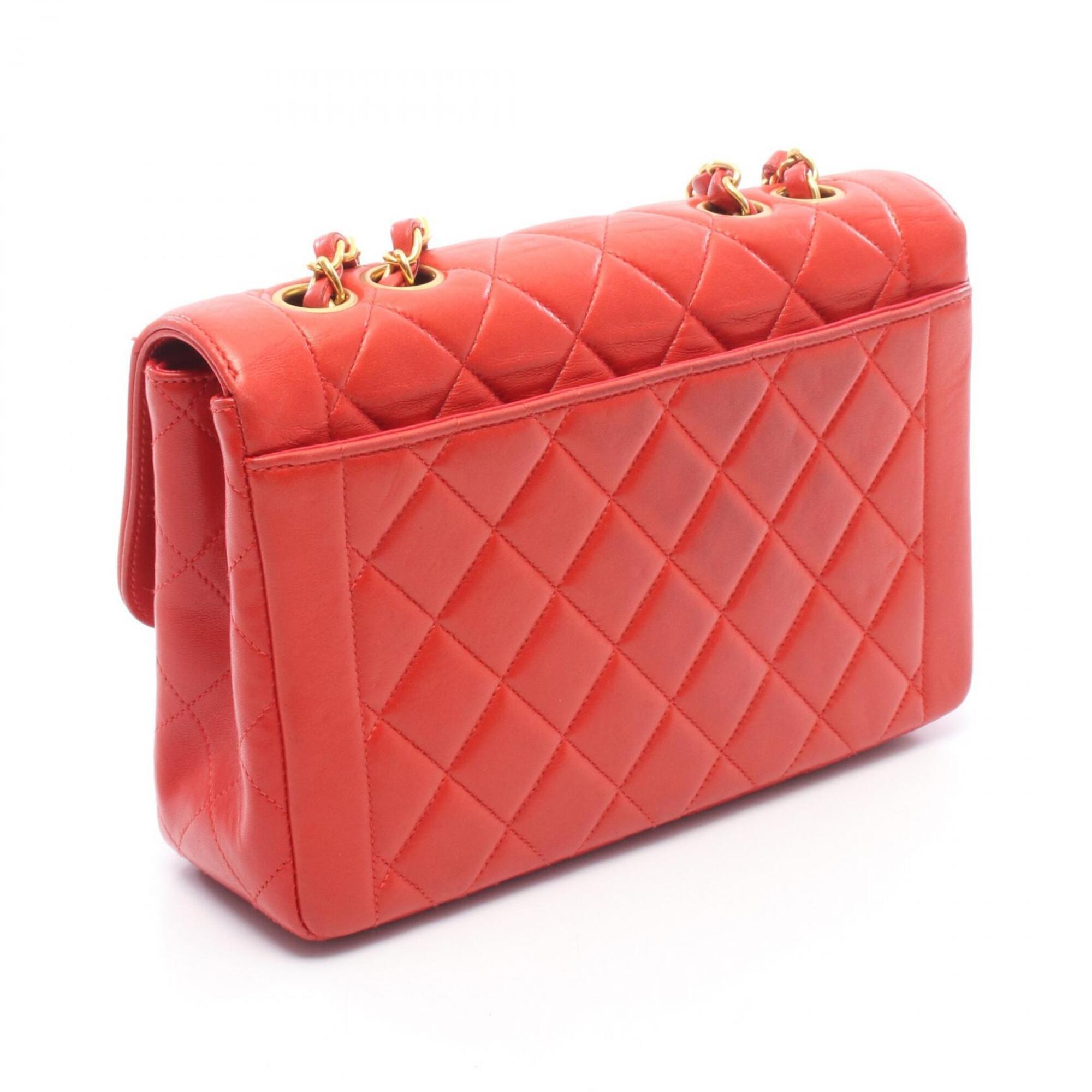 Chanel Red Color Leather Handbag Shoulder Bag (Pre-Owned)