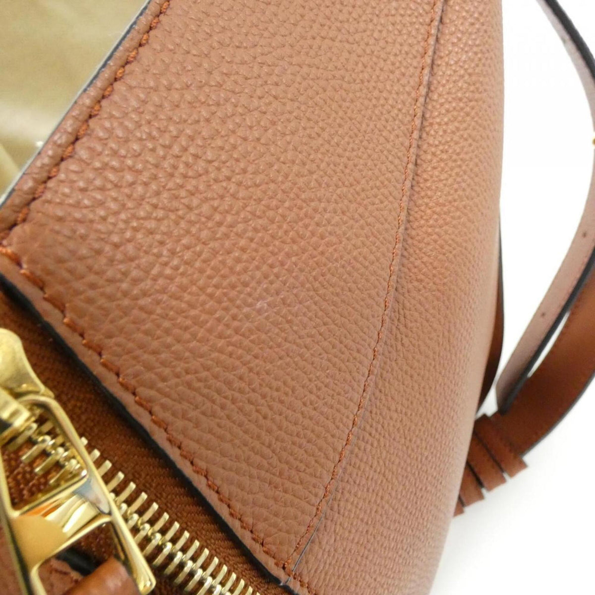 Loewe Brown Leather Shoulder Bag (Pre-Owned)