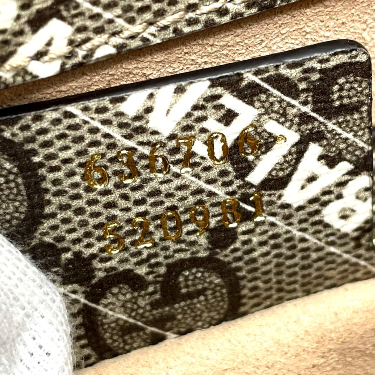 Gucci Beige Other Handbag (Pre-Owned)